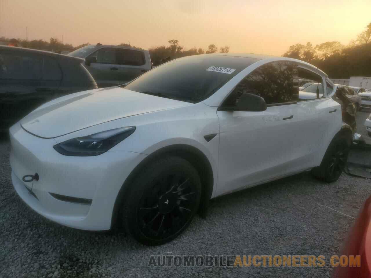 7SAYGDEE9NF544700 TESLA MODEL Y 2022