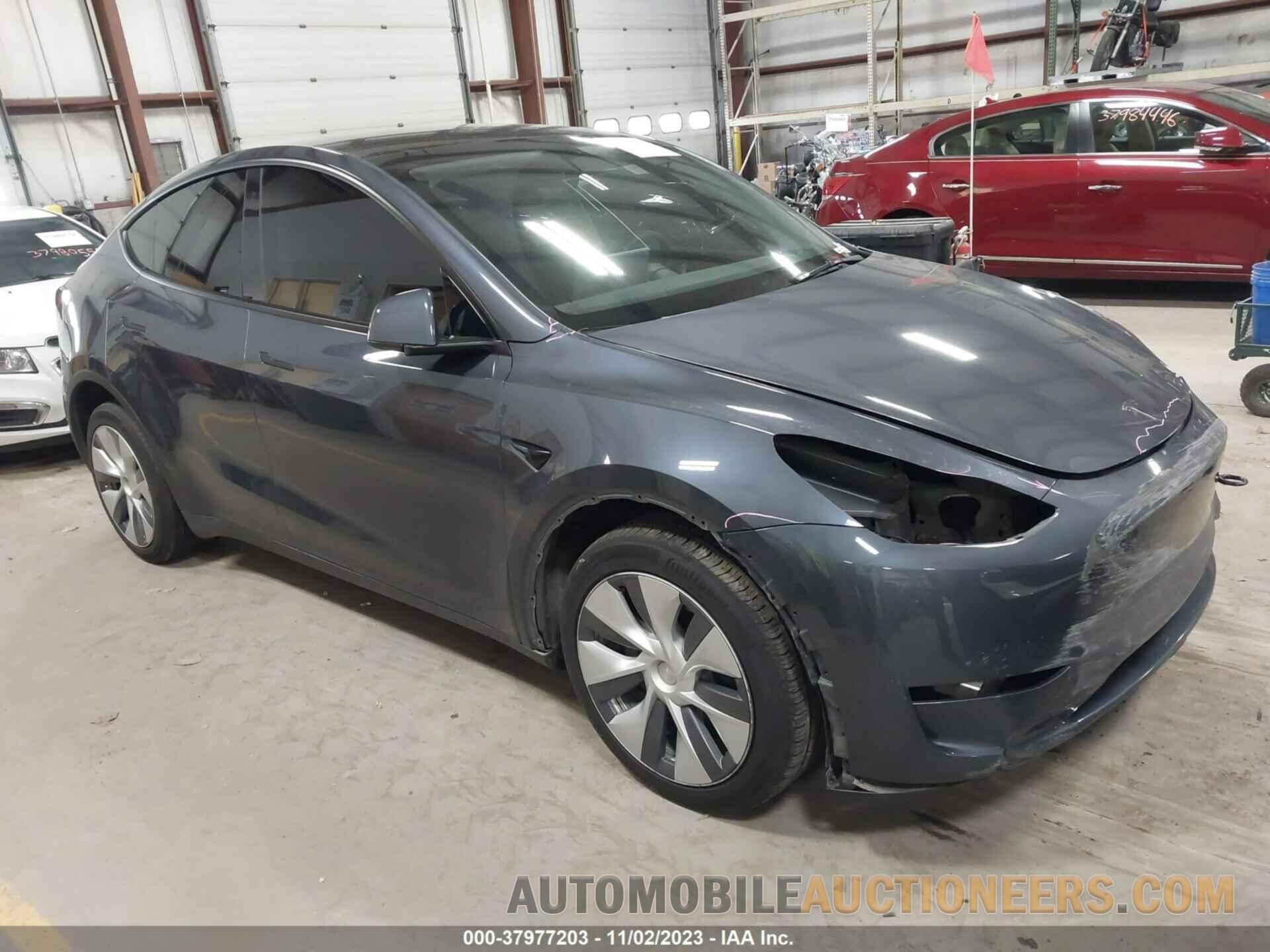 7SAYGDEE9PA032435 TESLA MODEL Y 2023