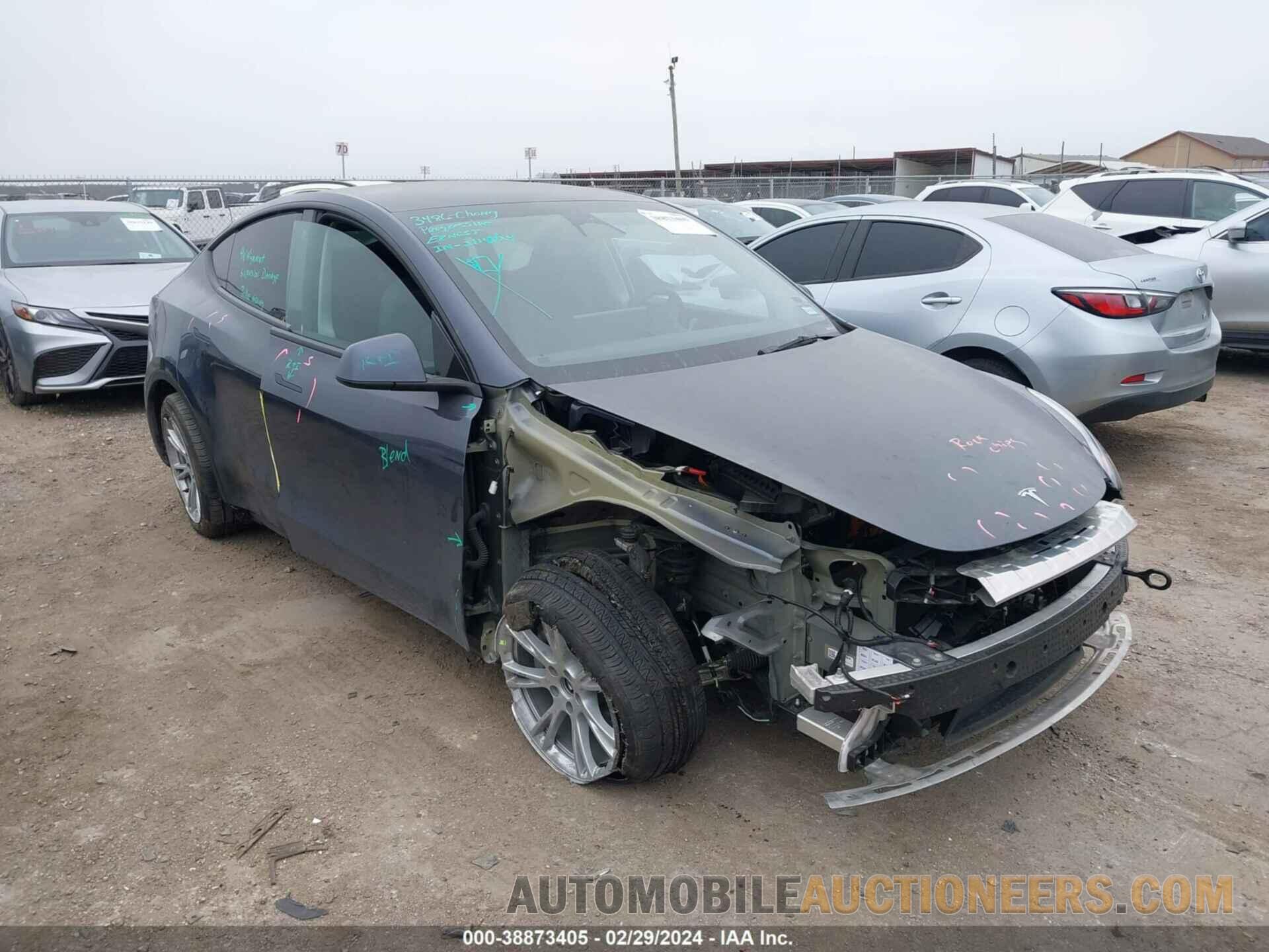 7SAYGDEE9PA090822 TESLA MODEL Y 2023