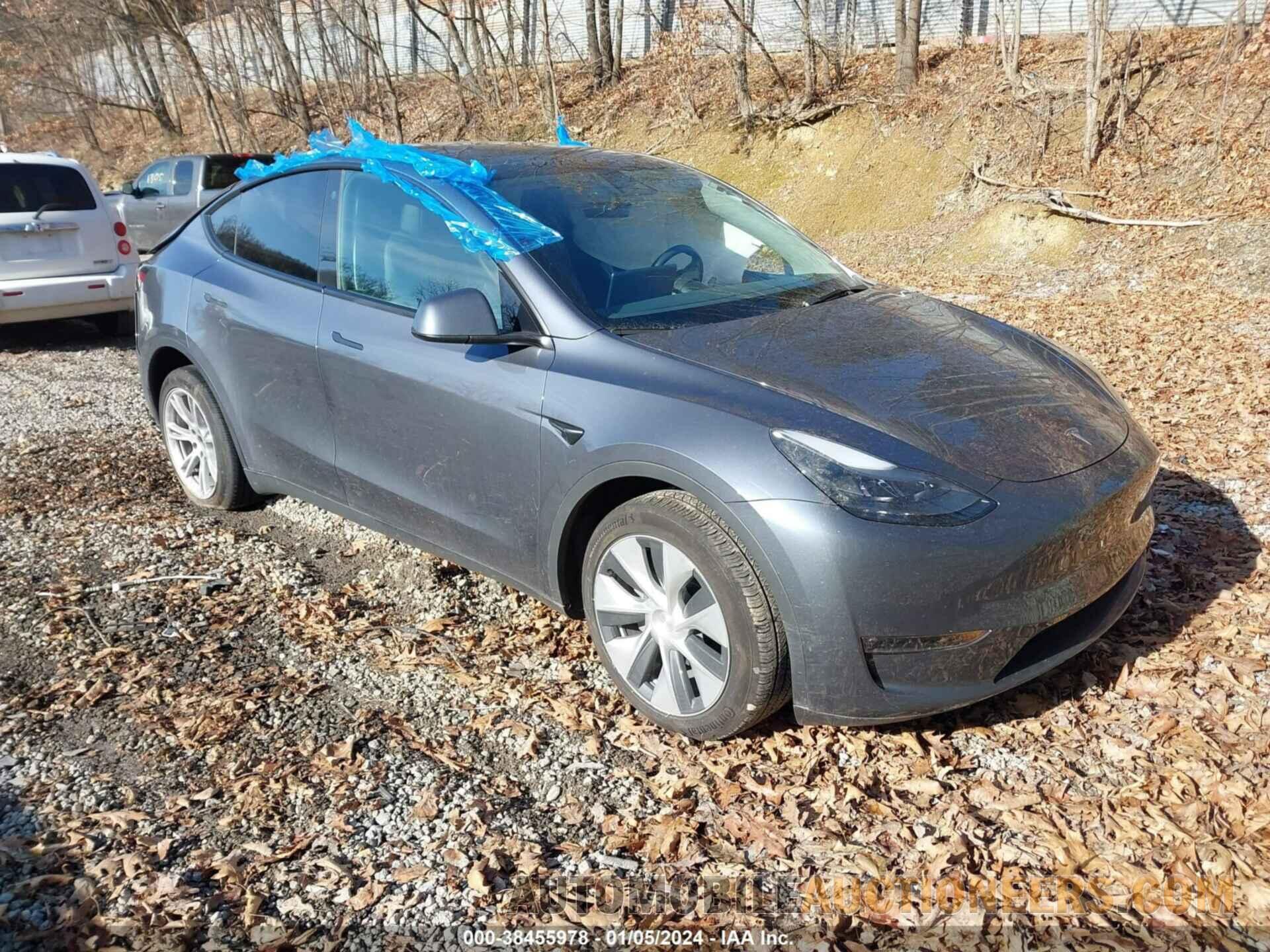 7SAYGDEE9PF715562 TESLA MODEL Y 2023