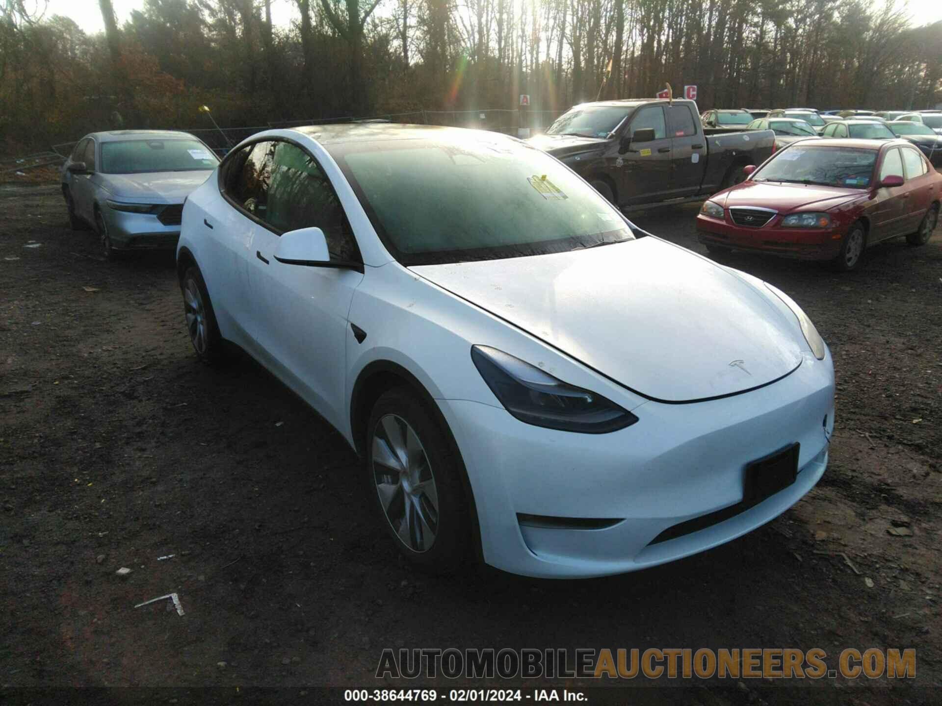 7SAYGDEE9PF755690 TESLA MODEL Y 2023