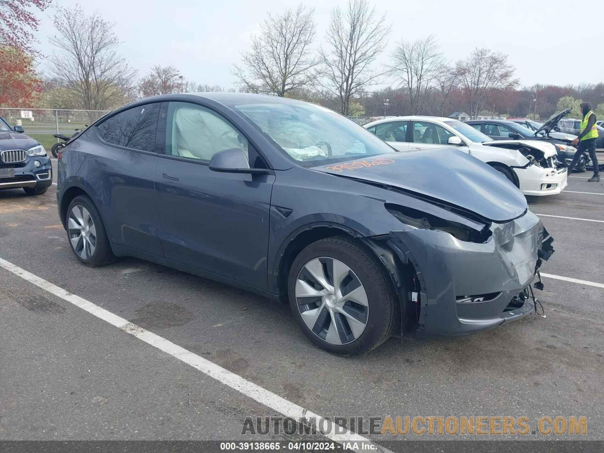 7SAYGDEE9PF885582 TESLA MODEL Y 2023