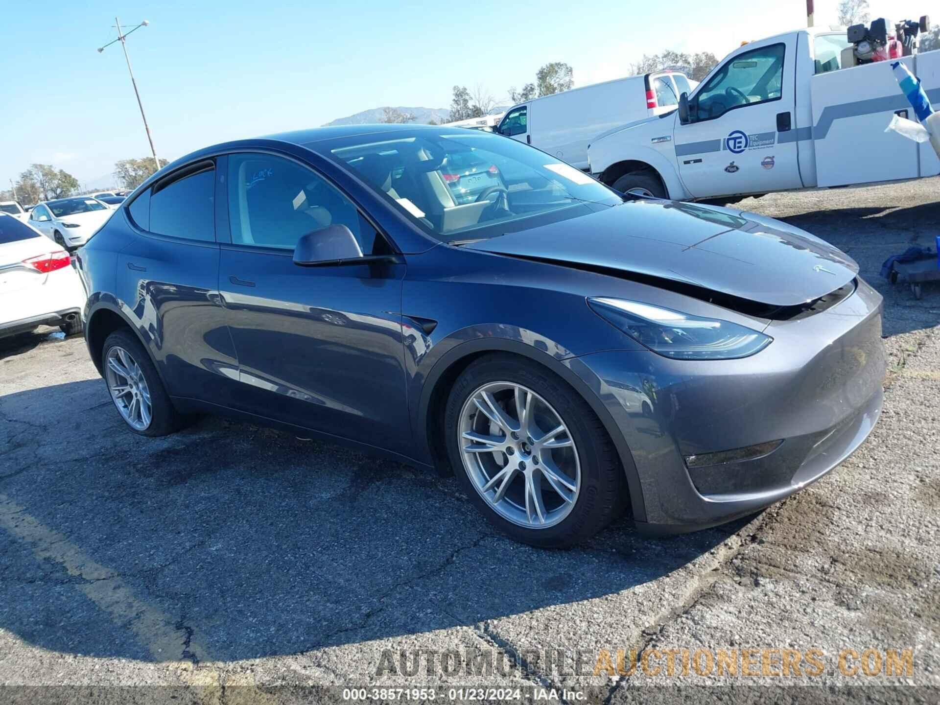 7SAYGDEE9PF960863 TESLA MODEL Y 2023