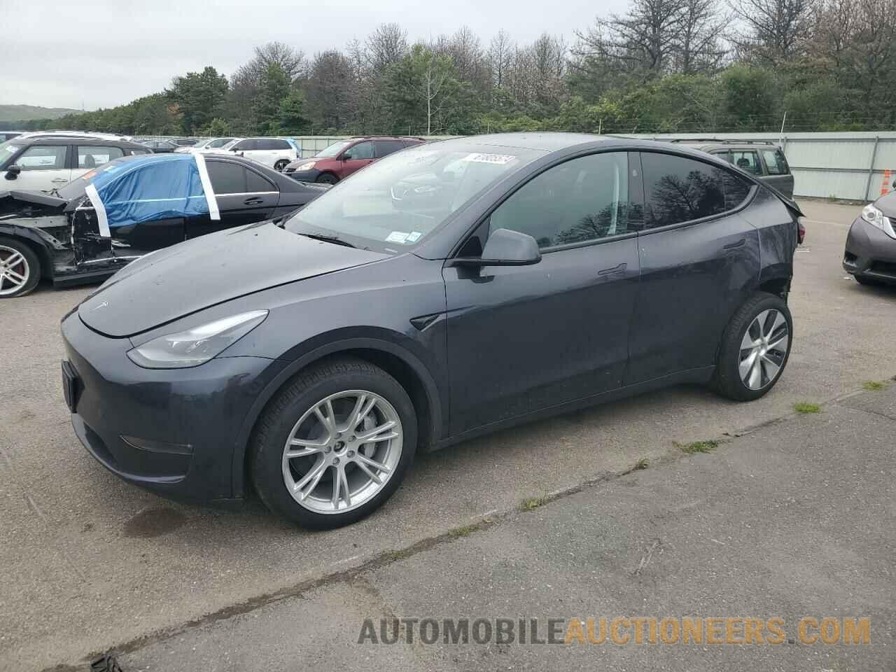 7SAYGDEE9RA219340 TESLA MODEL Y 2024