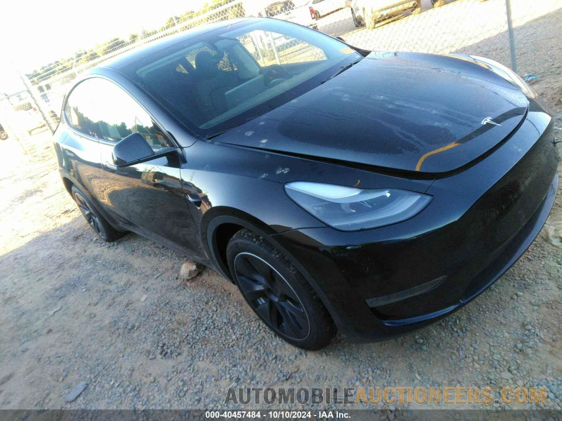 7SAYGDEE9RA240138 TESLA MODEL Y 2024