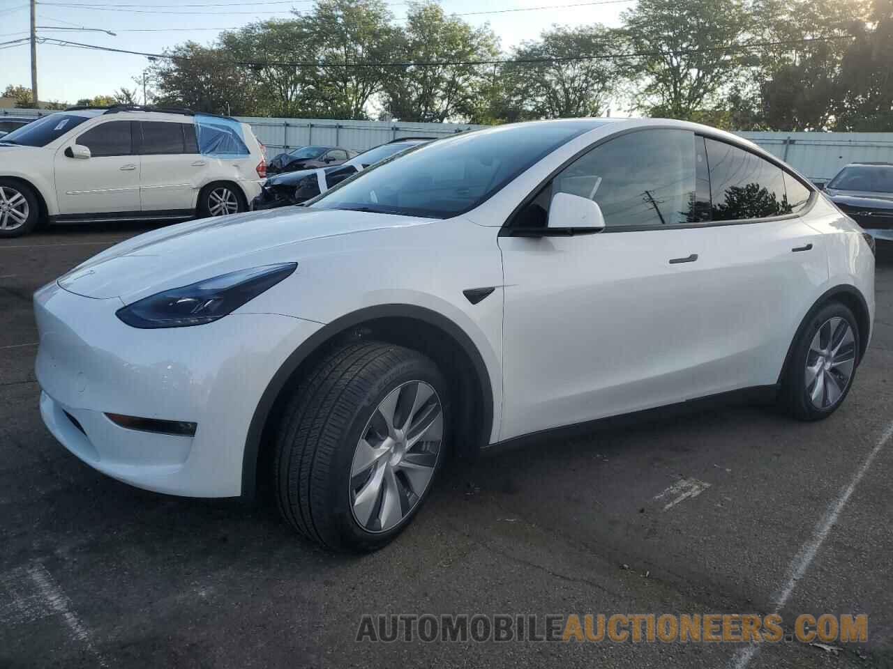 7SAYGDEE9RA259028 TESLA MODEL Y 2024