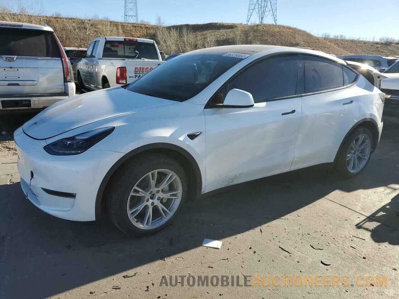 7SAYGDEE9RA268098 TESLA MODEL Y 2024