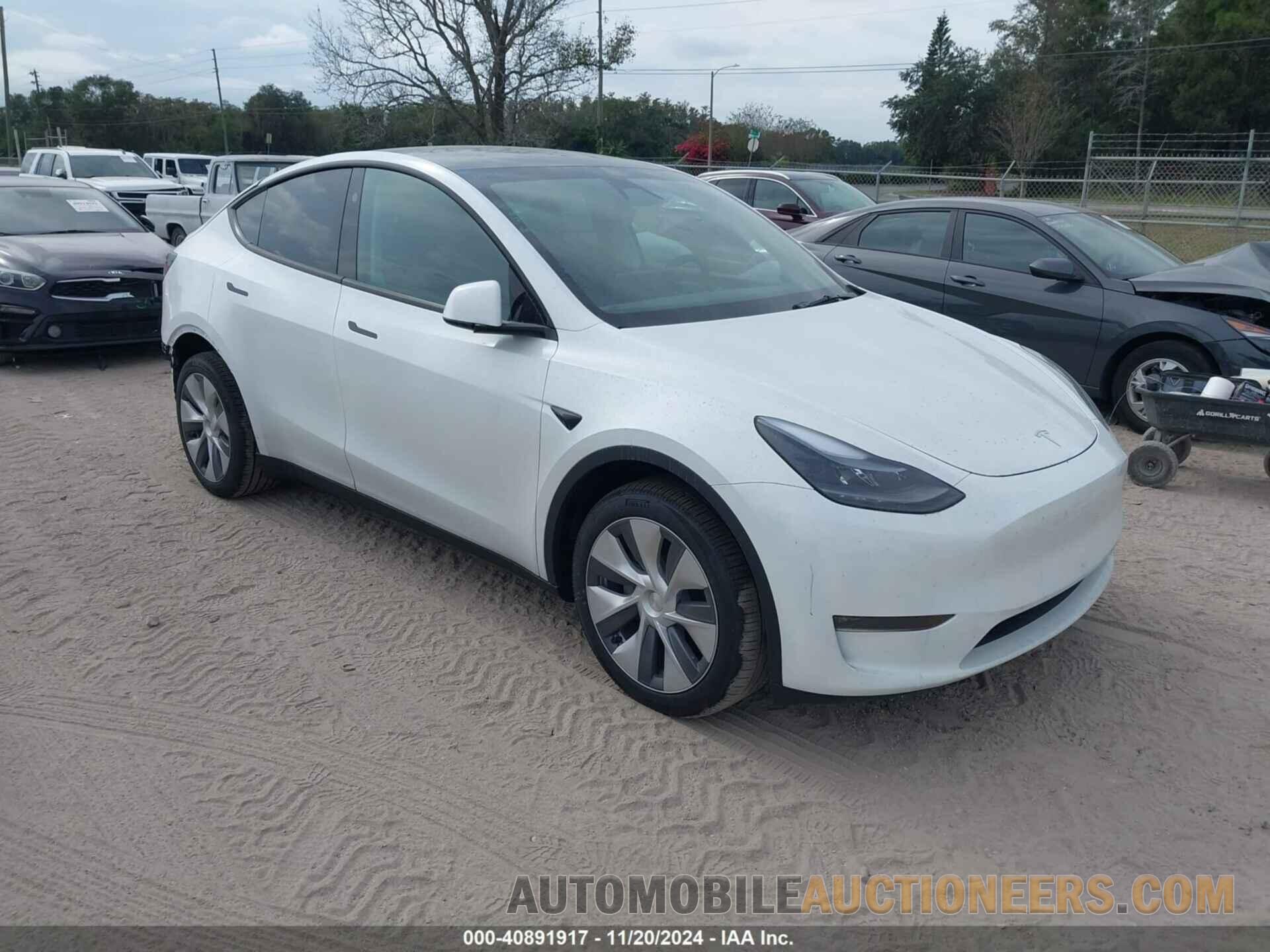 7SAYGDEE9RA276959 TESLA MODEL Y 2024