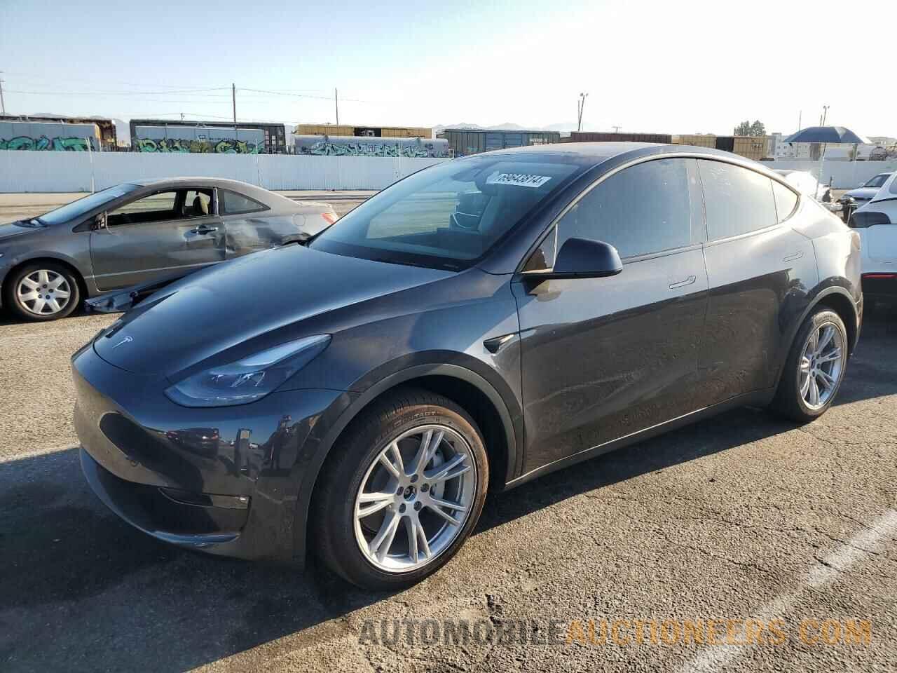 7SAYGDEE9RF032280 TESLA MODEL Y 2024