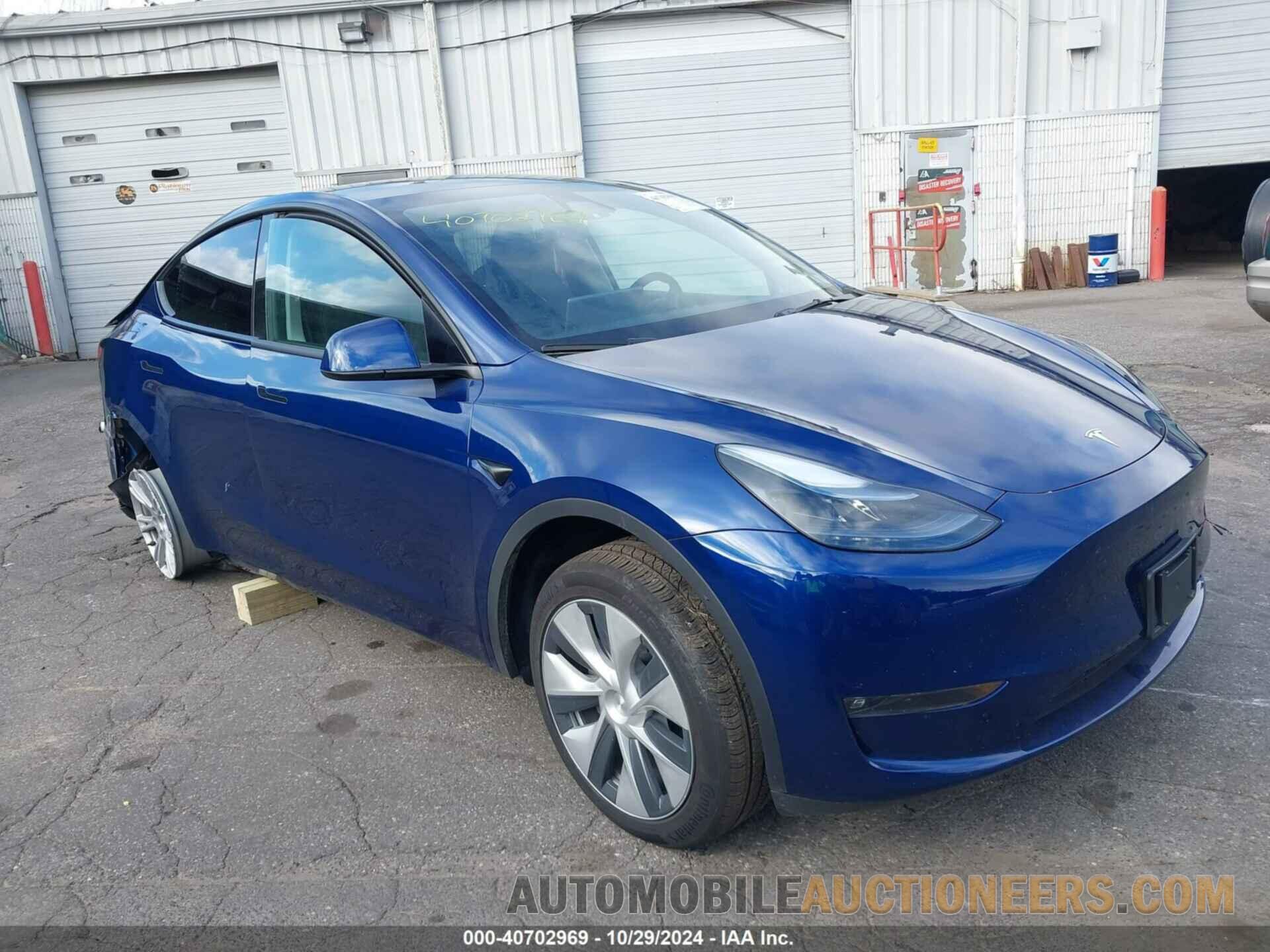 7SAYGDEE9RF035101 TESLA MODEL Y 2024