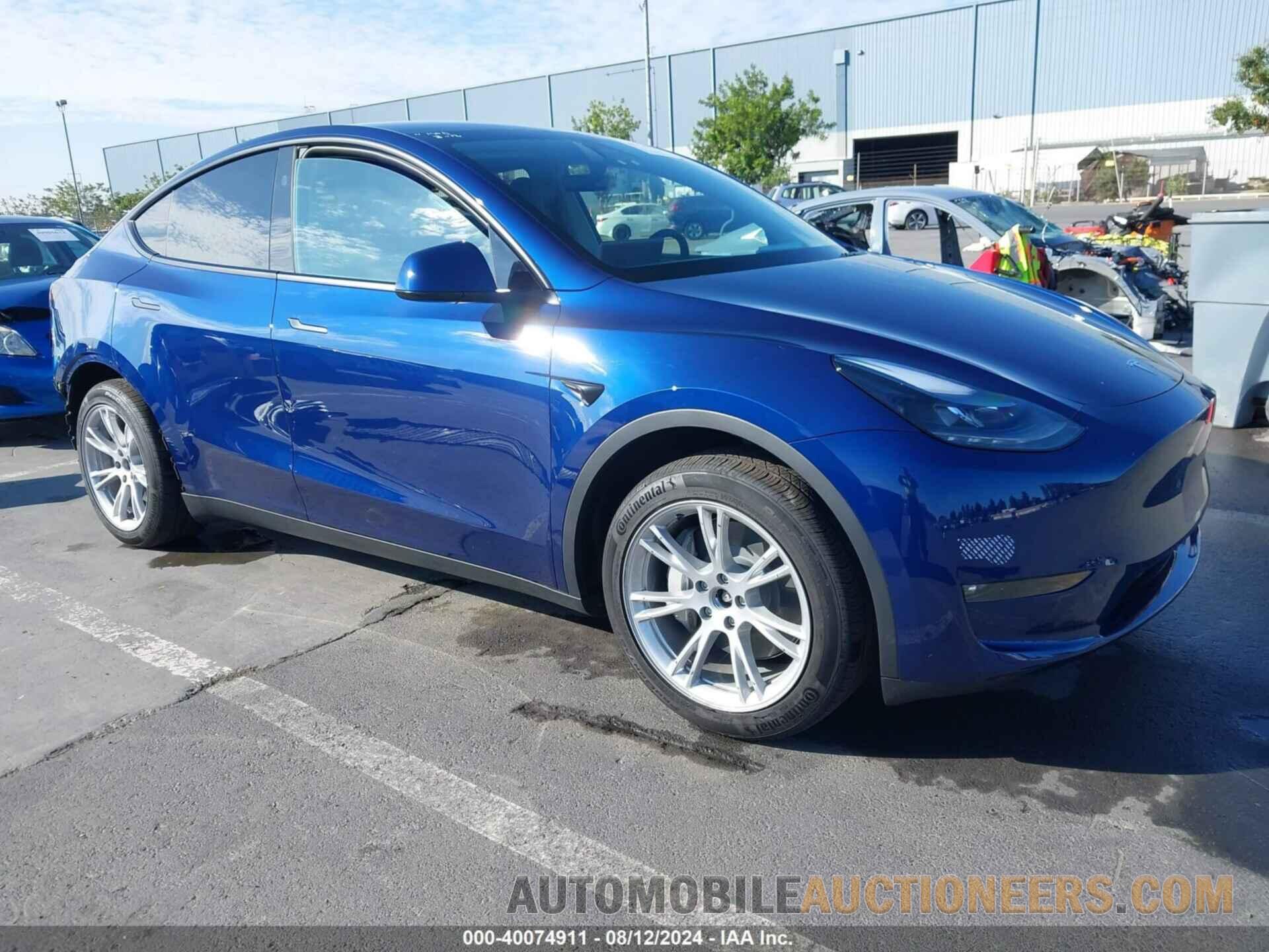 7SAYGDEE9RF982140 TESLA MODEL Y 2024