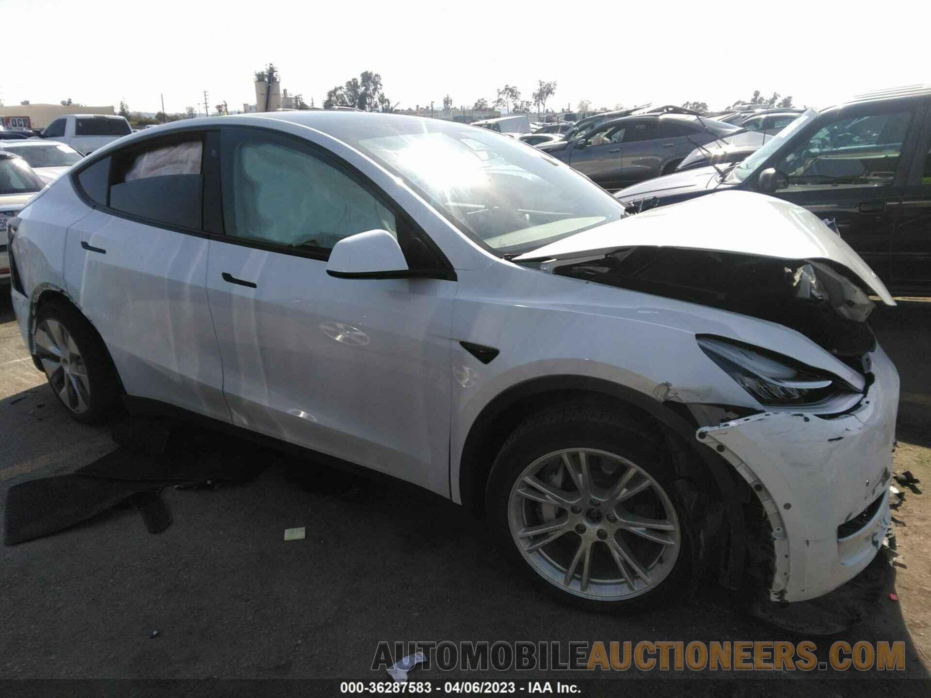 7SAYGDEEXNF323395 TESLA MODEL Y 2022