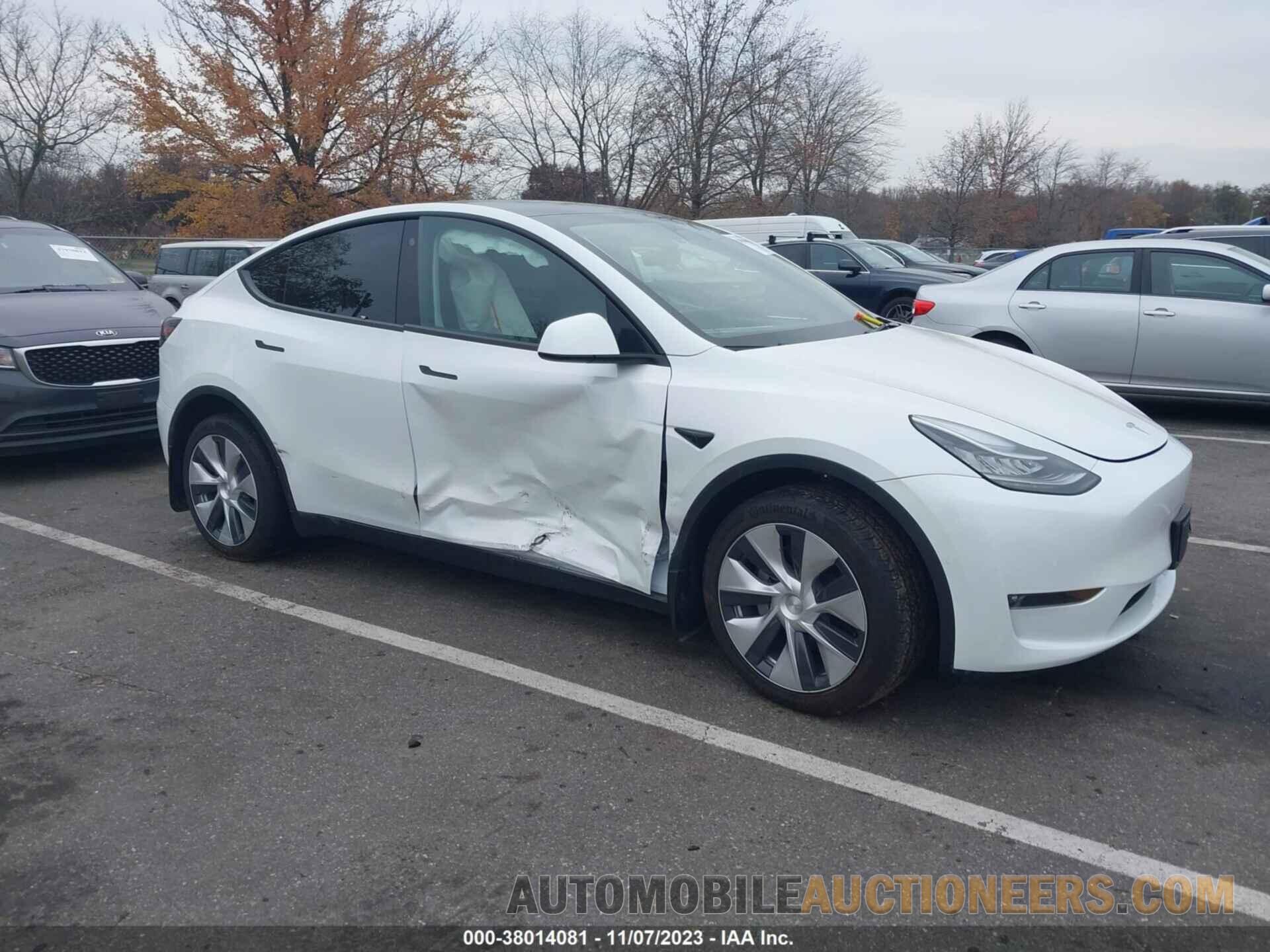 7SAYGDEEXNF401271 TESLA MODEL Y 2022