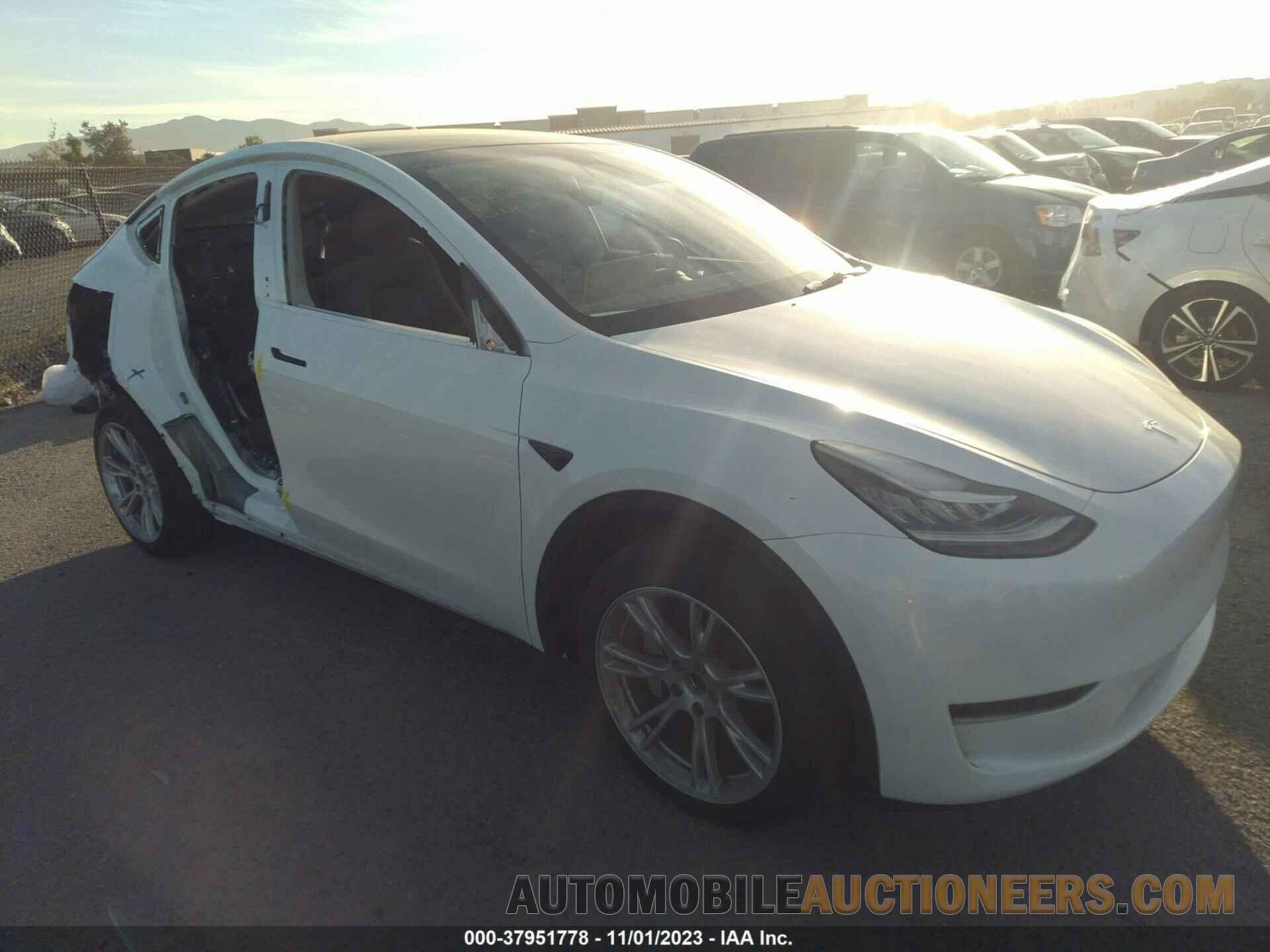 7SAYGDEEXPA098282 TESLA MODEL Y 2023