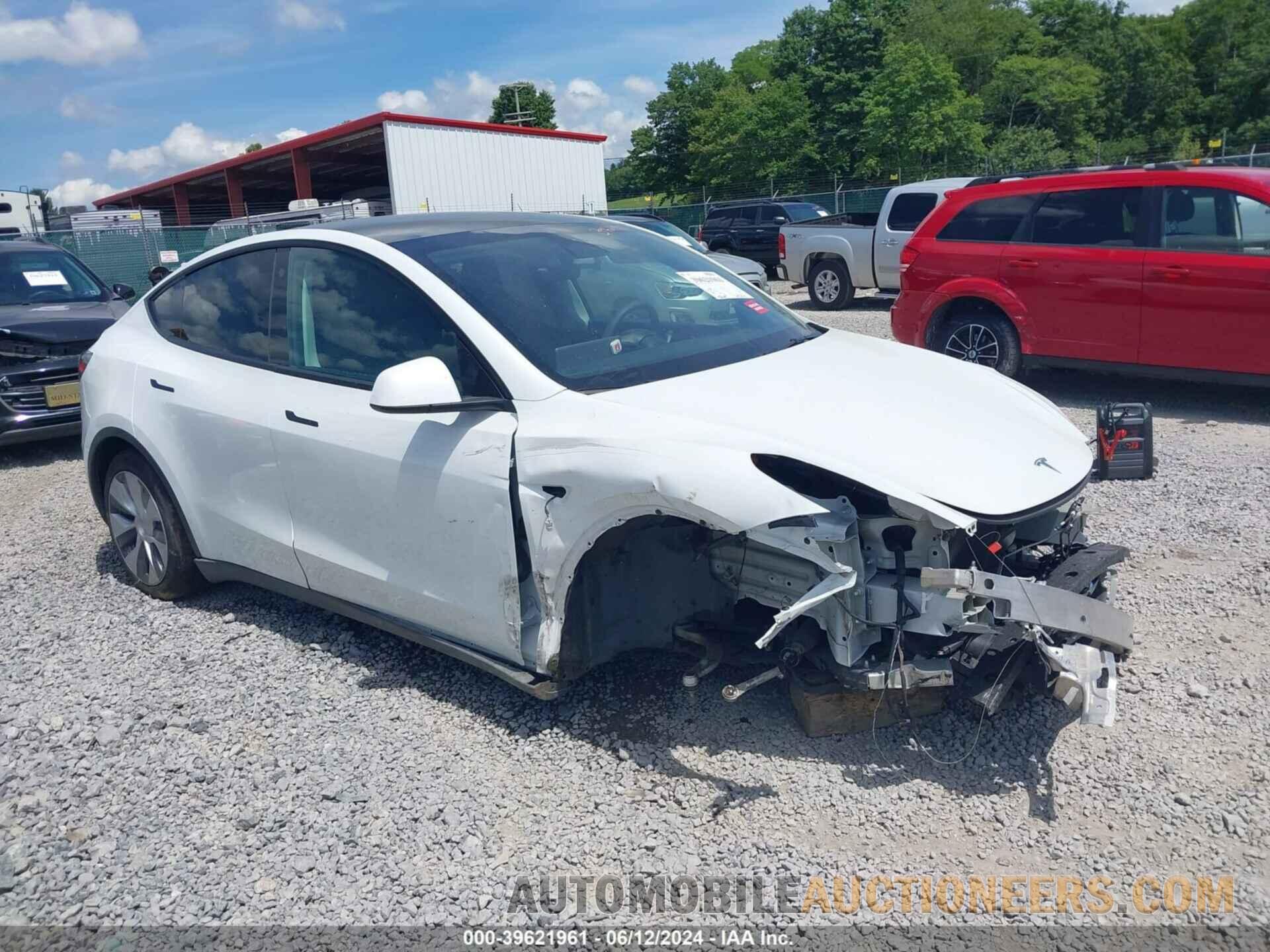 7SAYGDEEXPF606933 TESLA MODEL Y 2023