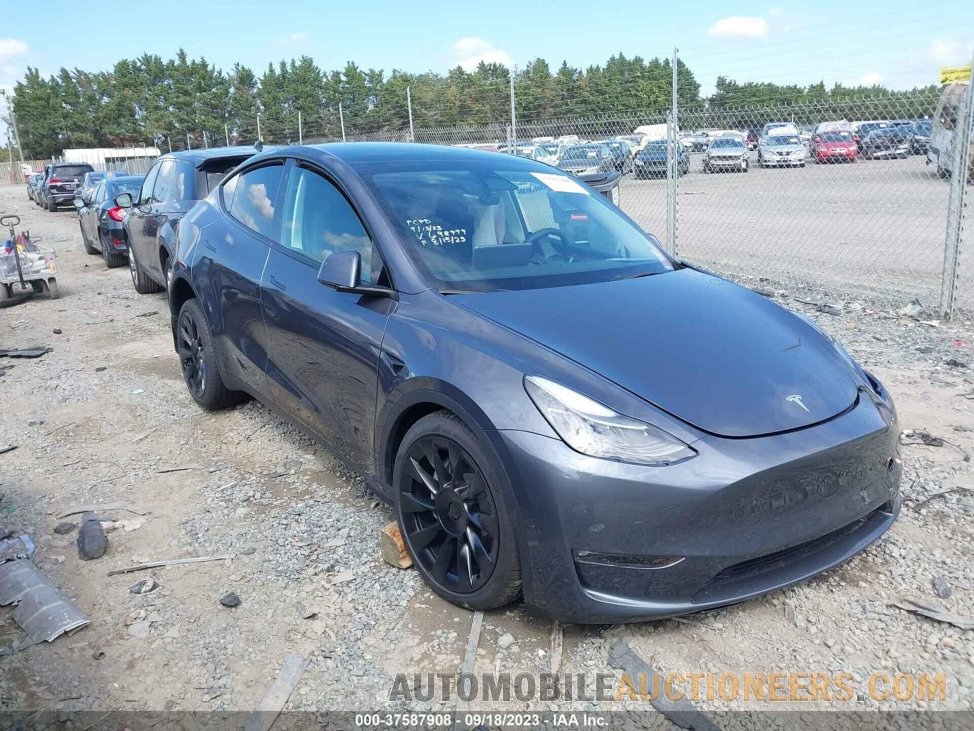 7SAYGDEEXPF698979 TESLA MODEL Y 2023