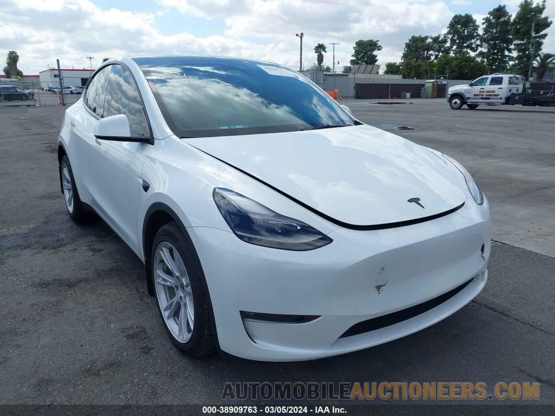 7SAYGDEEXPF805528 TESLA MODEL Y 2023