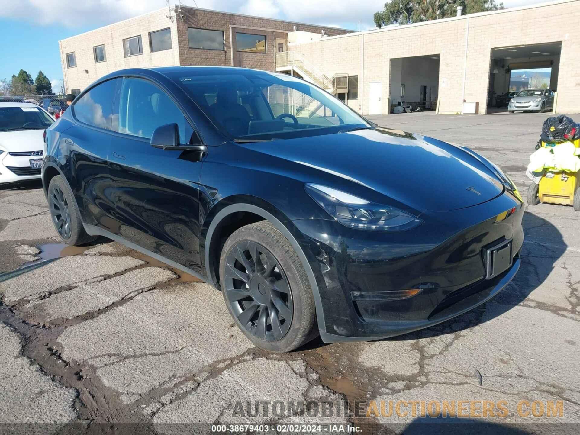 7SAYGDEEXPF836813 TESLA MODEL Y 2023