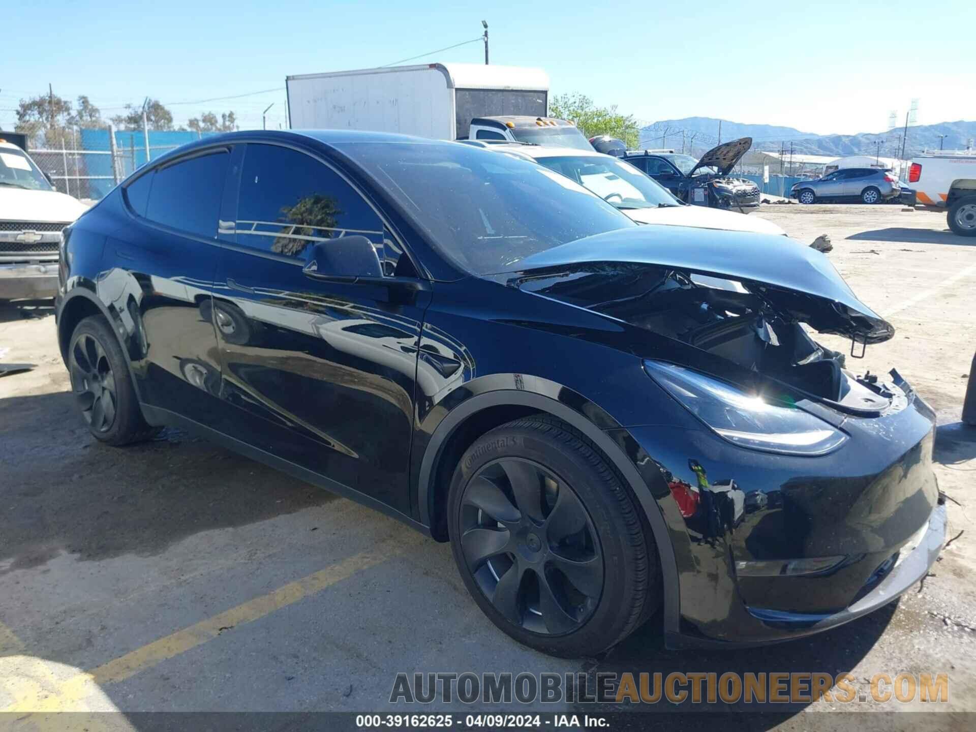 7SAYGDEEXPF958037 TESLA MODEL Y 2023