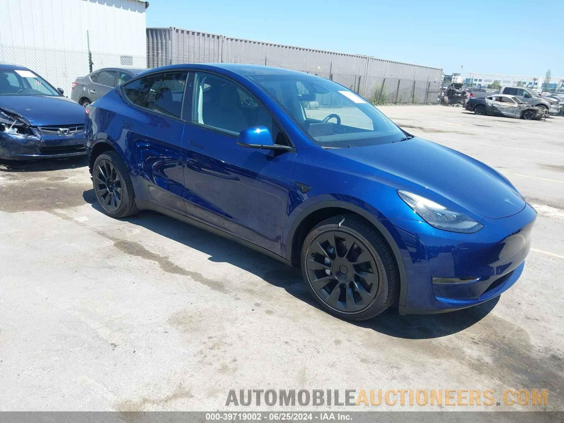 7SAYGDEEXRA223123 TESLA MODEL Y 2024