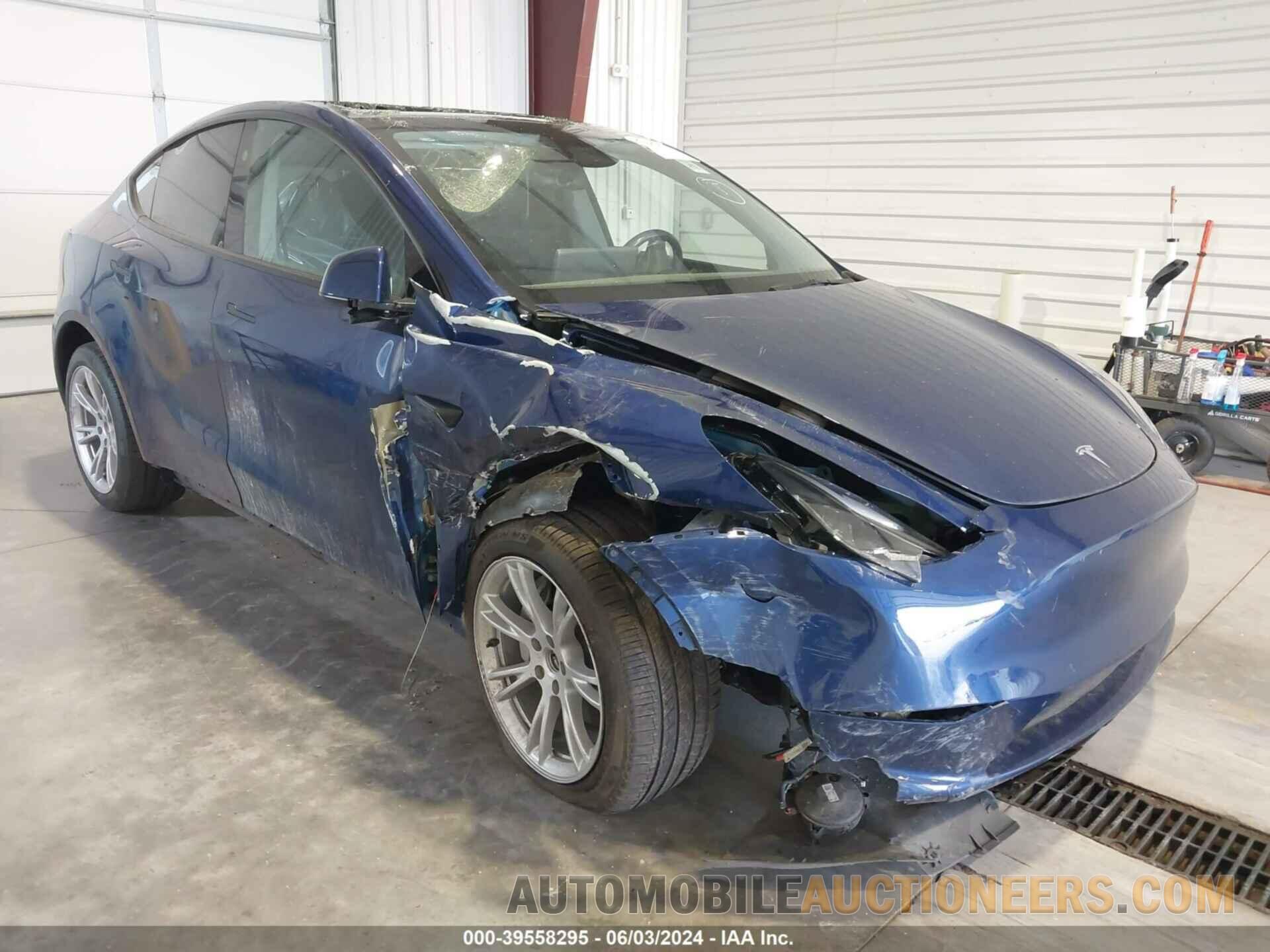 7SAYGDEEXRA244425 TESLA MODEL Y 2024