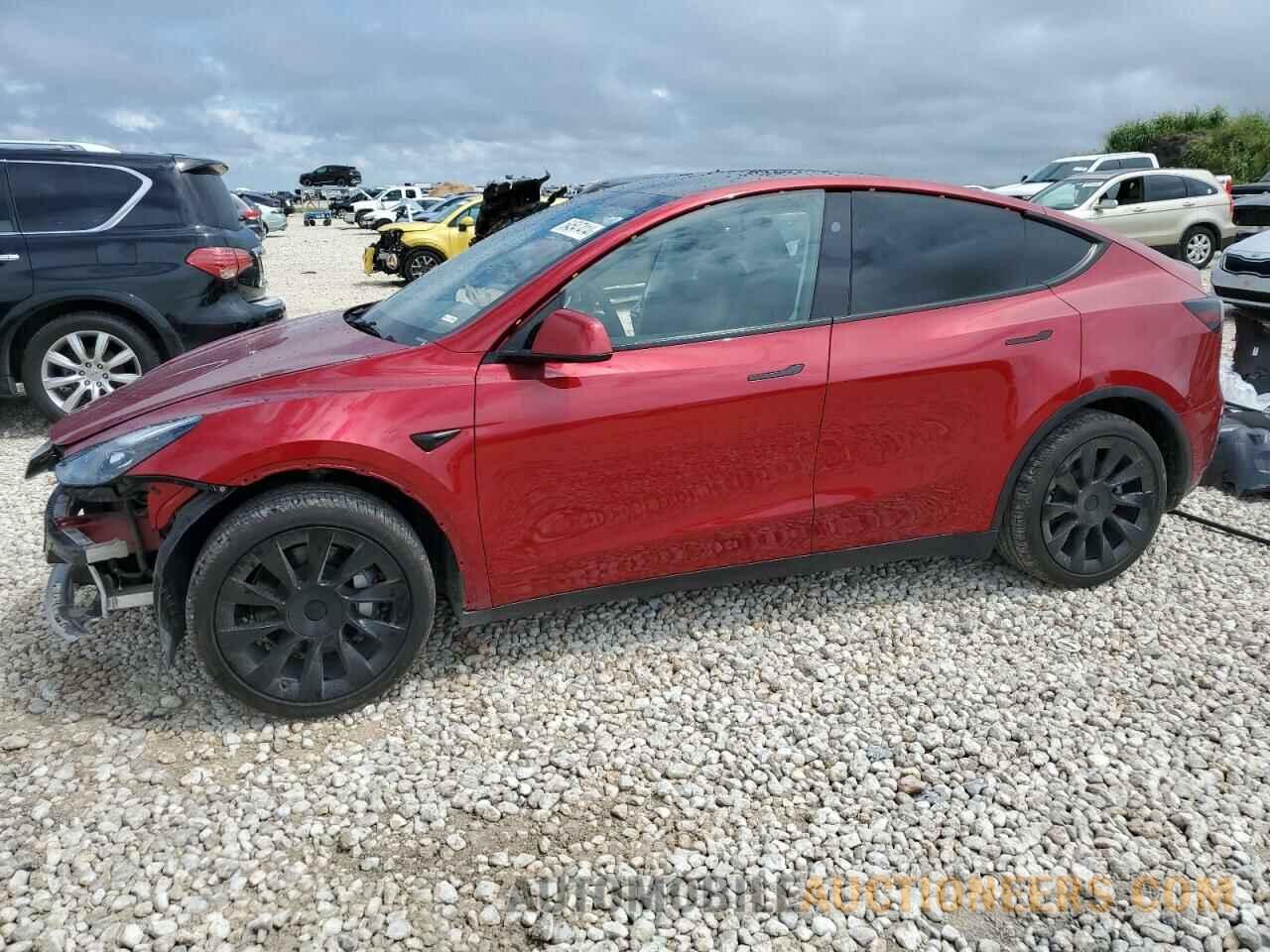 7SAYGDEEXRA256865 TESLA MODEL Y 2024