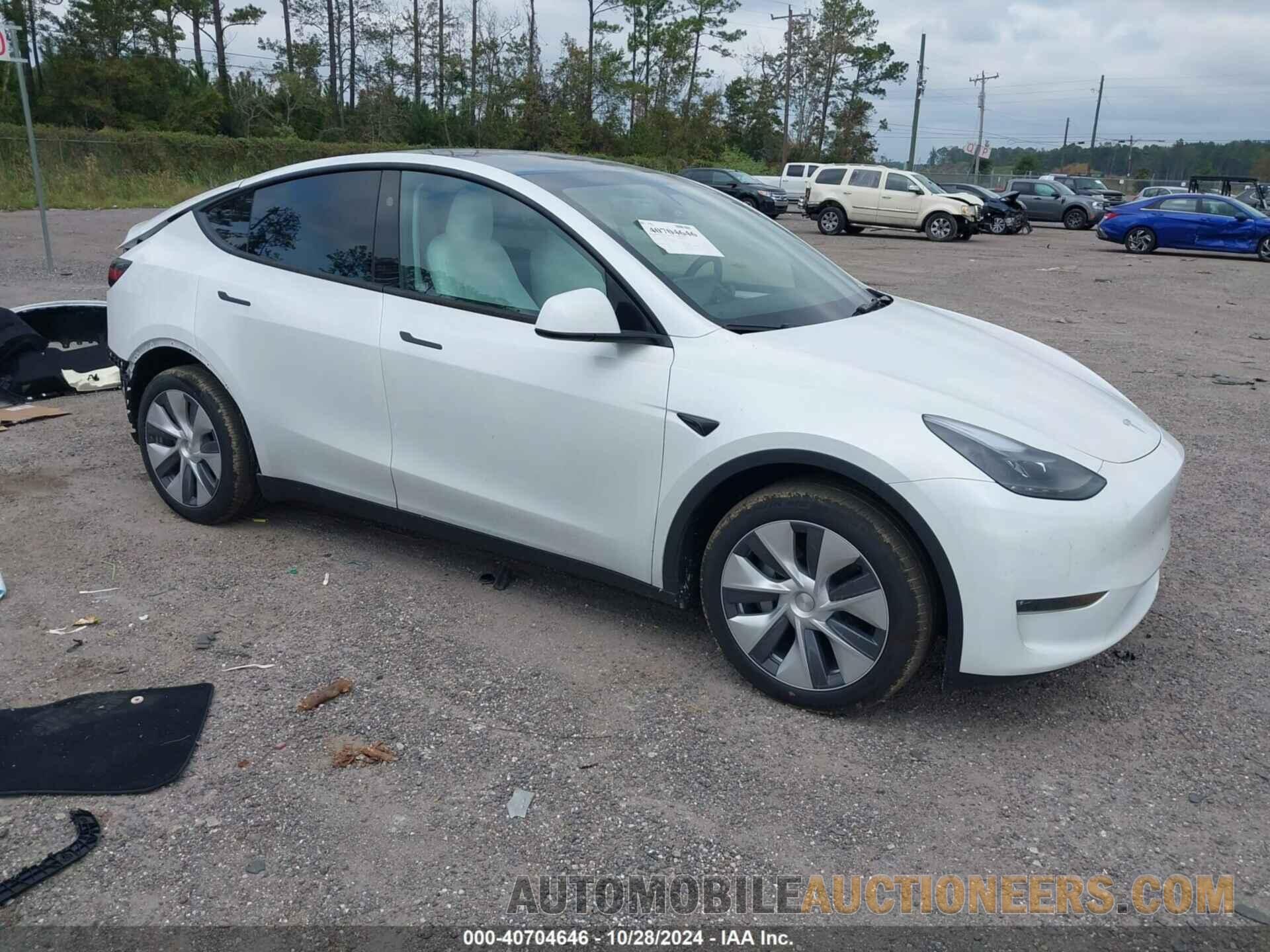 7SAYGDEEXRA269597 TESLA MODEL Y 2024