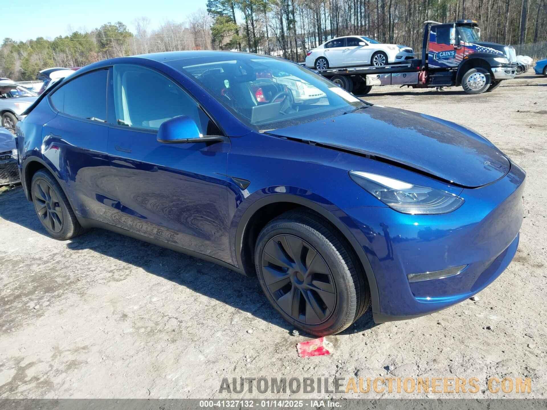 7SAYGDEEXRA323691 TESLA MODEL Y 2024