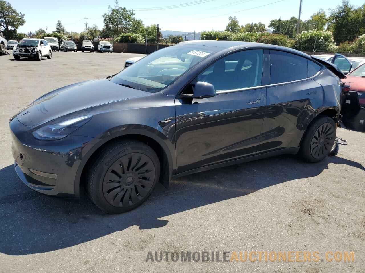 7SAYGDEEXRF032174 TESLA MODEL Y 2024