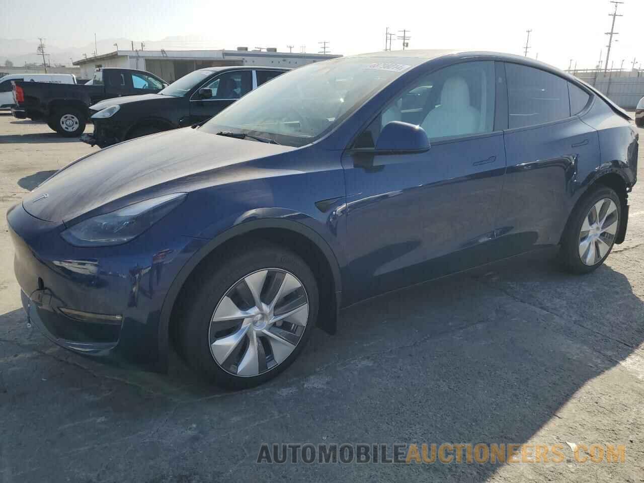 7SAYGDEEXRF073789 TESLA MODEL Y 2024