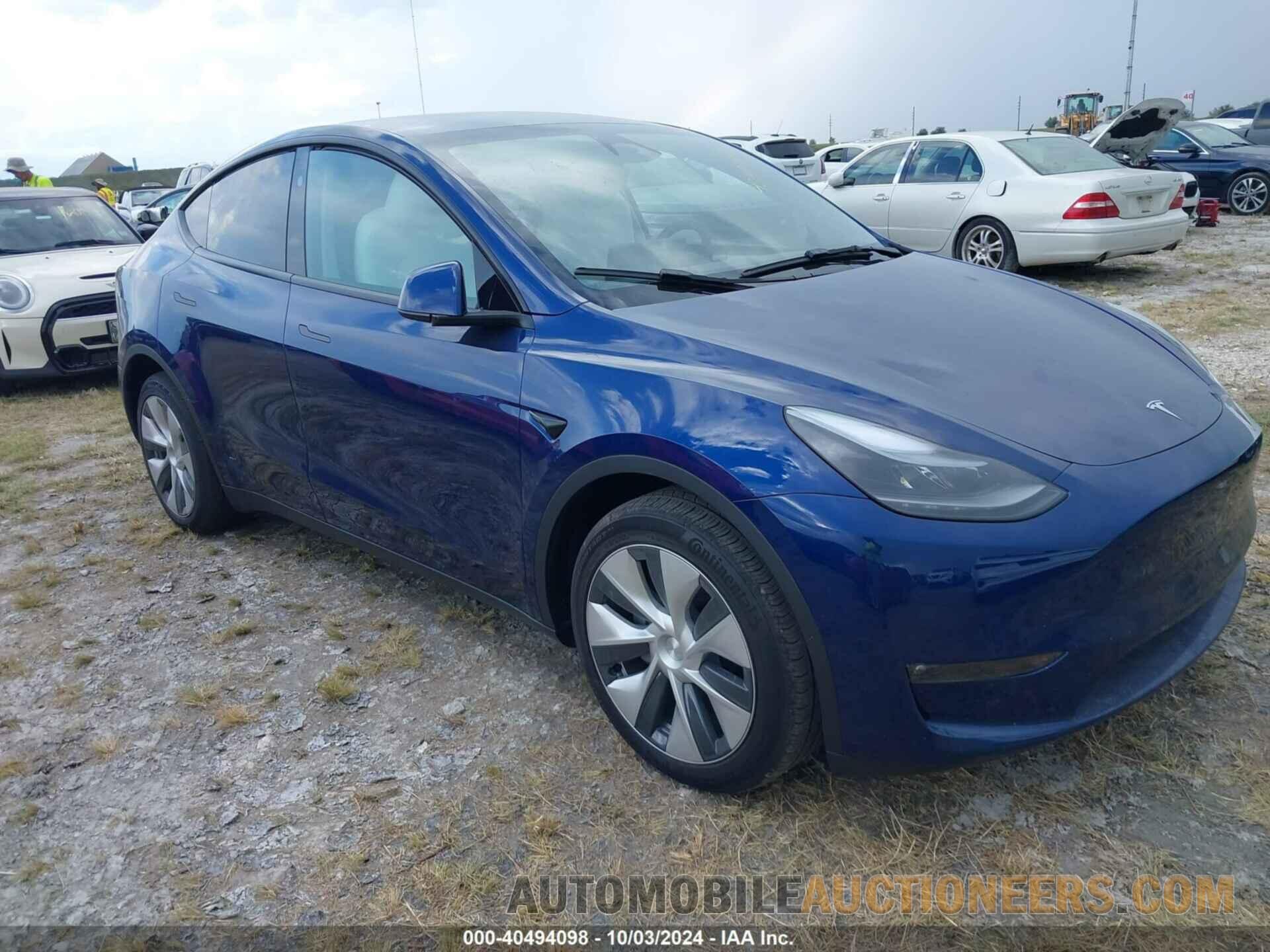 7SAYGDEEXRF984026 TESLA MODEL Y 2024