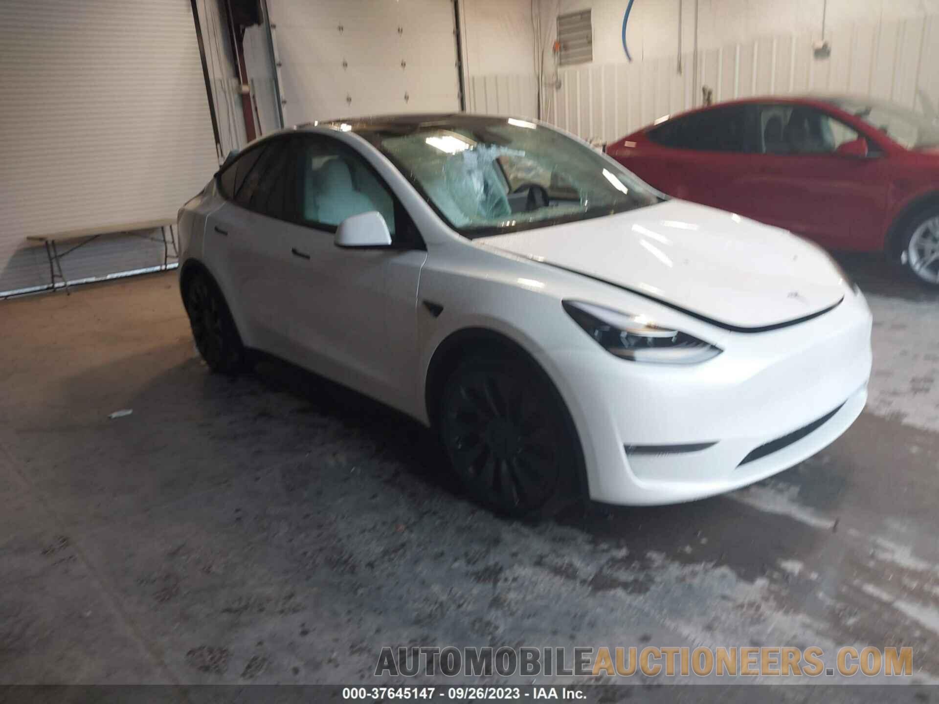 7SAYGDEF0PF843018 TESLA MODEL Y 2023