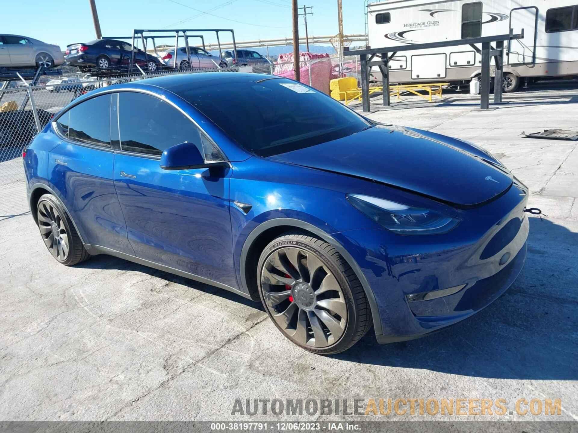 7SAYGDEF1PF833842 TESLA MODEL Y 2023