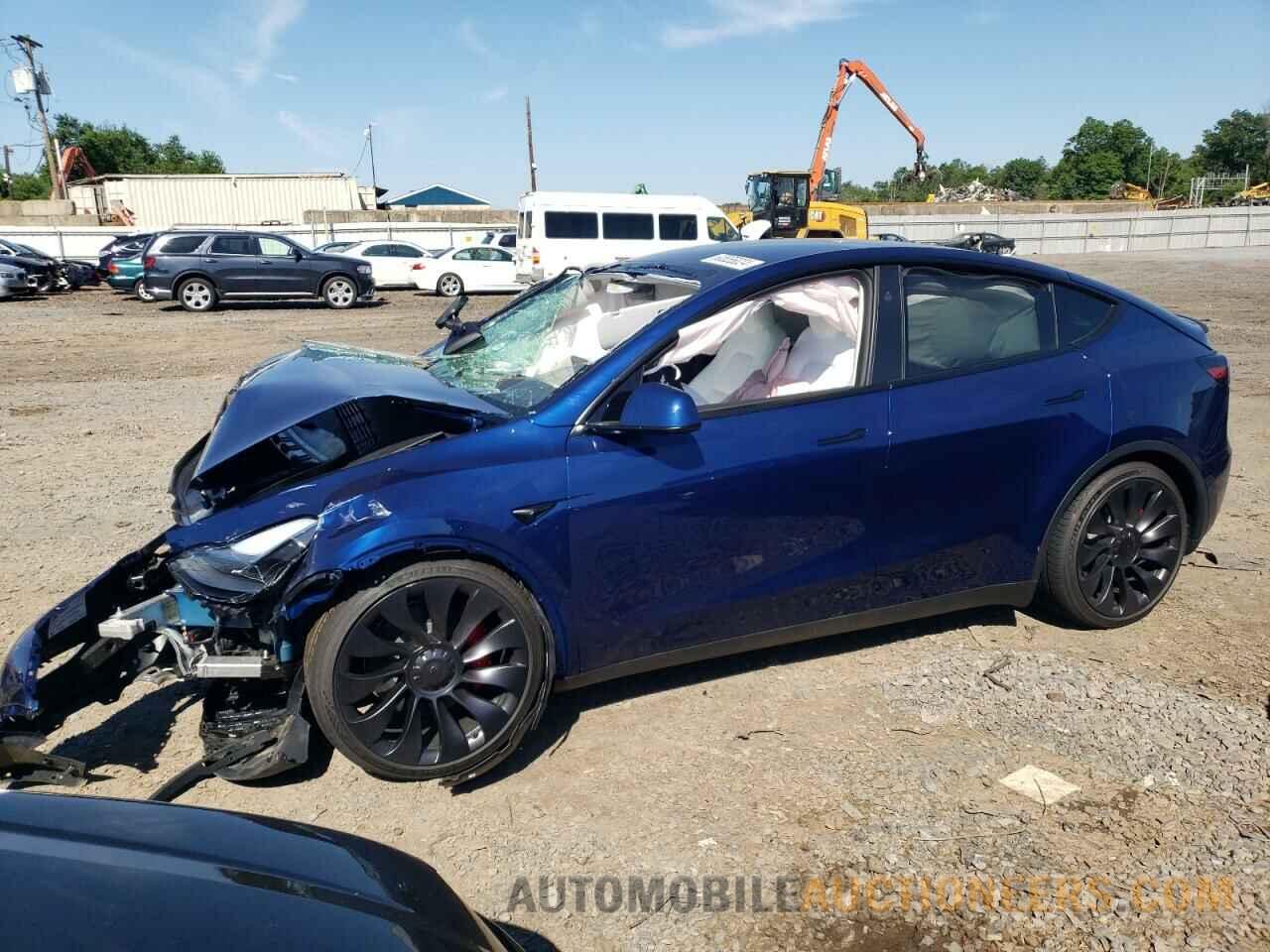 7SAYGDEF1RA268363 TESLA MODEL Y 2024