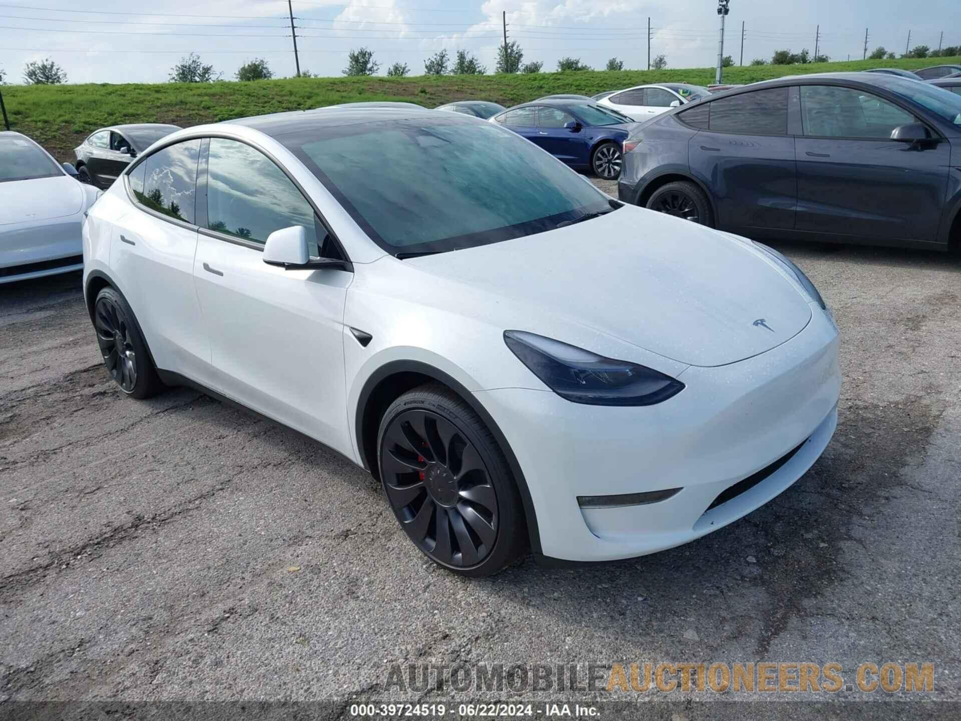 7SAYGDEF1RA281842 TESLA MODEL Y 2024