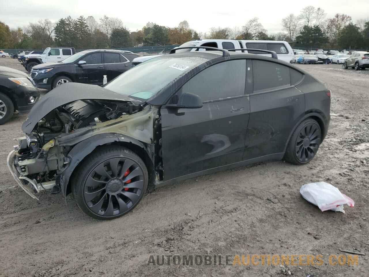 7SAYGDEF1RF035814 TESLA MODEL Y 2024