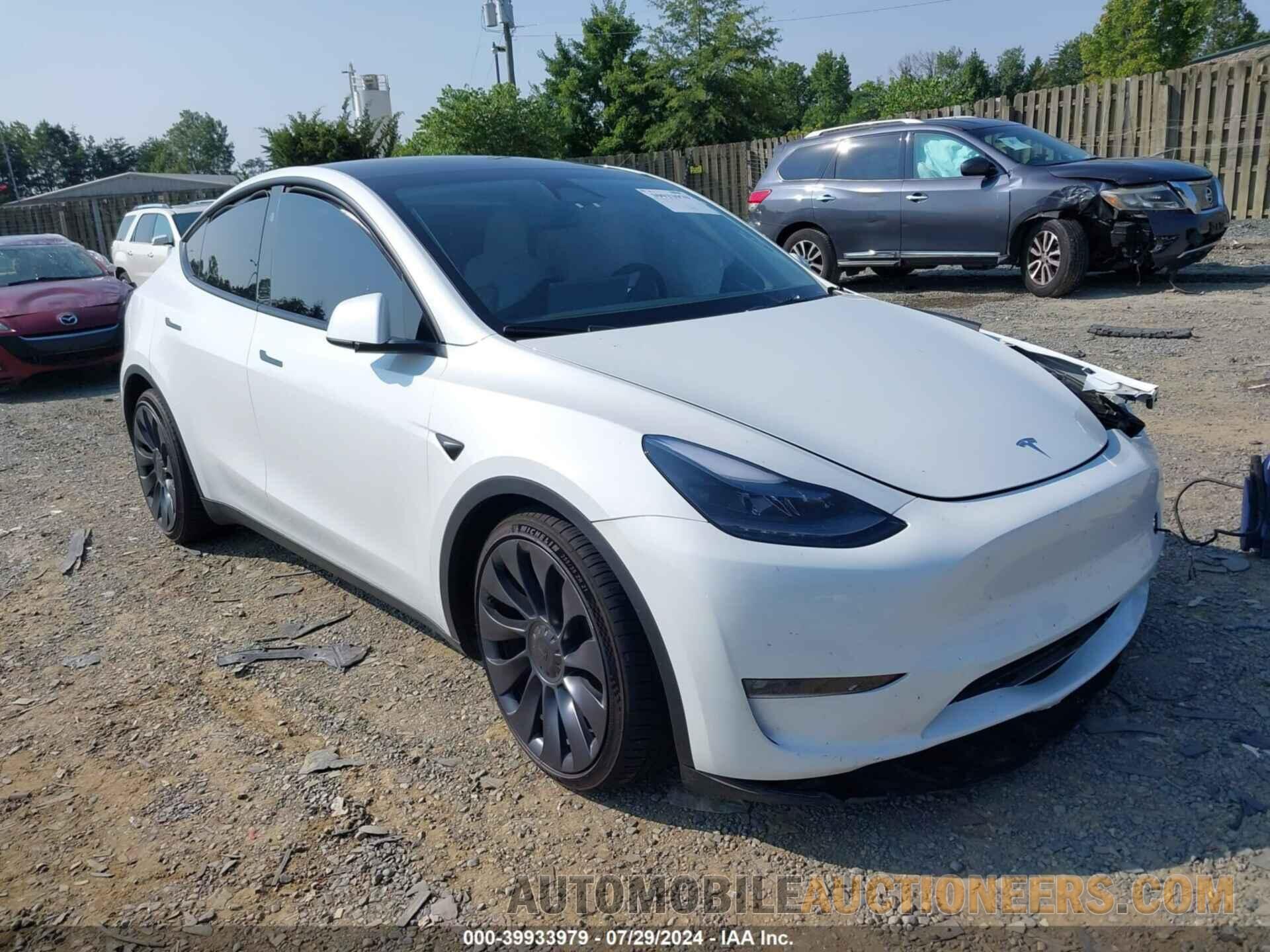 7SAYGDEF1RF040382 TESLA MODEL Y 2024