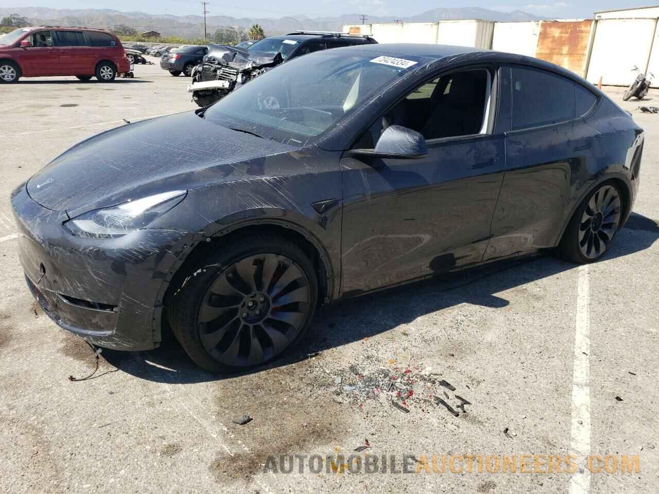 7SAYGDEF1RF047705 TESLA MODEL Y 2024