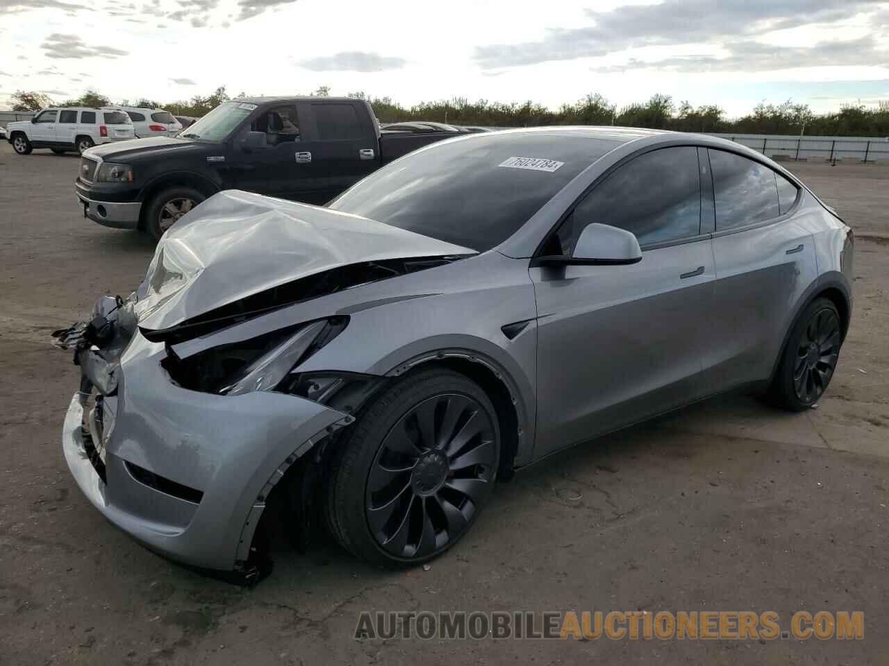 7SAYGDEF2RA292106 TESLA MODEL Y 2024