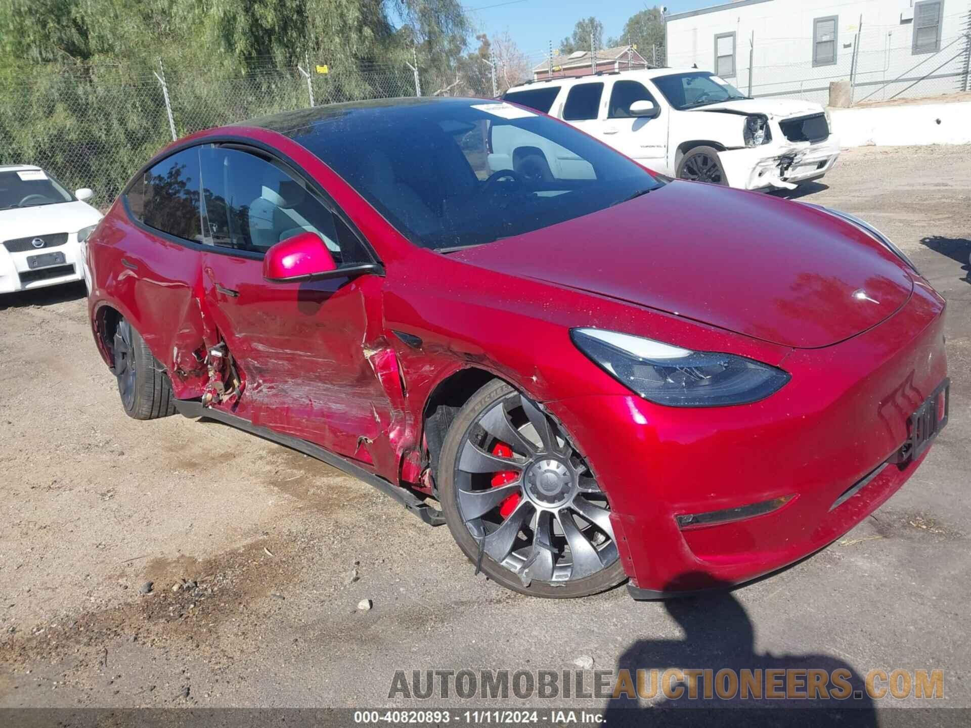 7SAYGDEF2RF049253 TESLA MODEL Y 2024