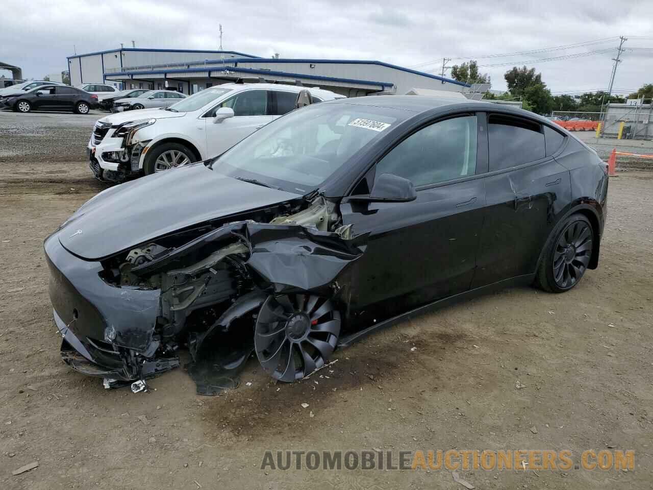 7SAYGDEF2RF059362 TESLA MODEL Y 2024