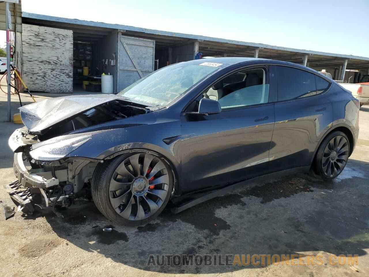 7SAYGDEF2RF082060 TESLA MODEL Y 2024