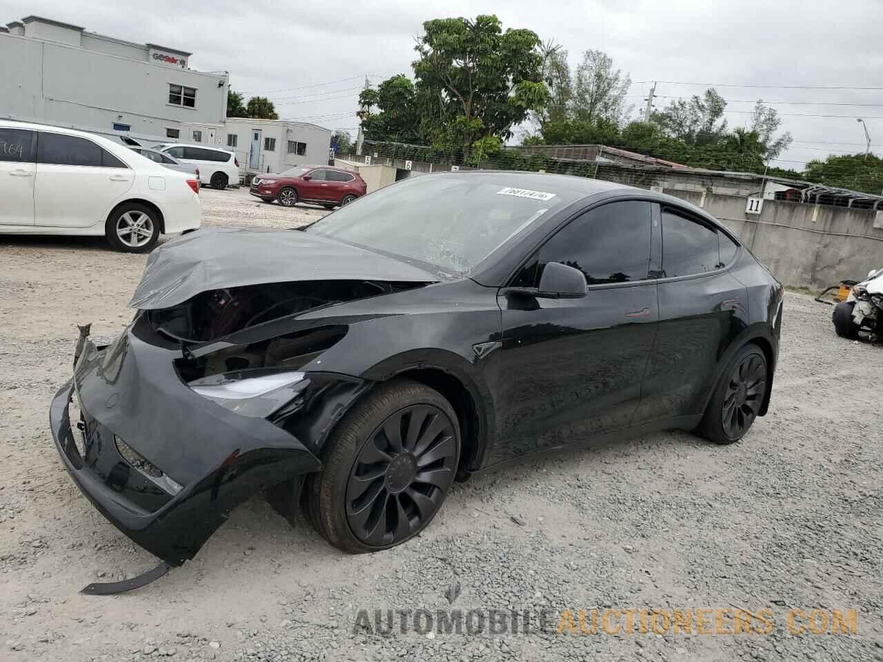 7SAYGDEF4RA310704 TESLA MODEL Y 2024