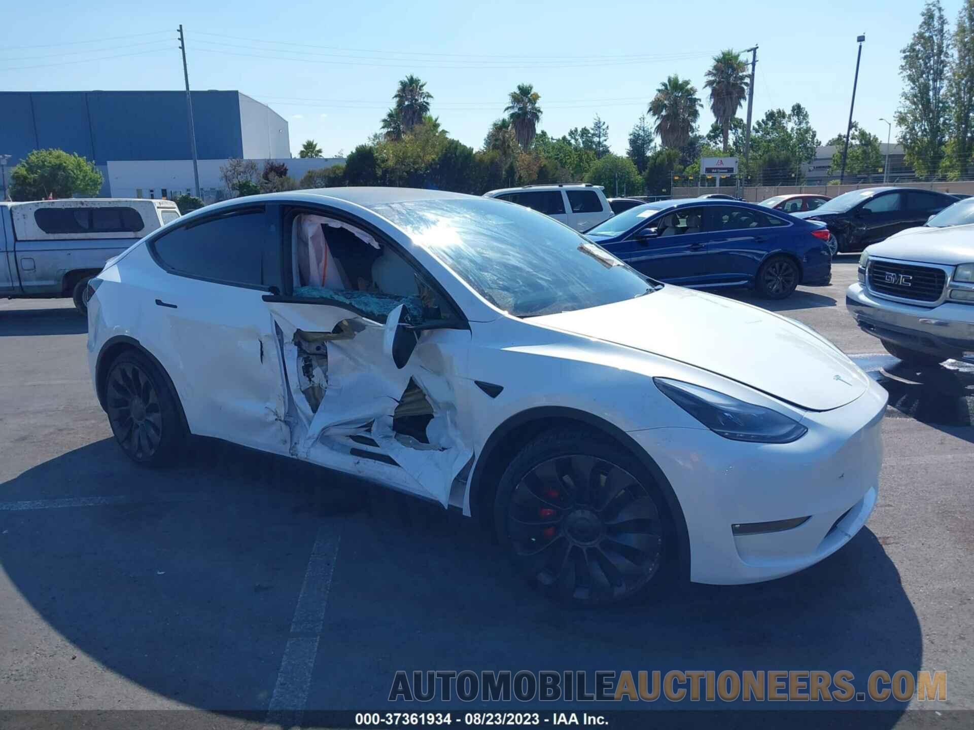 7SAYGDEF5PF813626 TESLA MODEL Y 2023