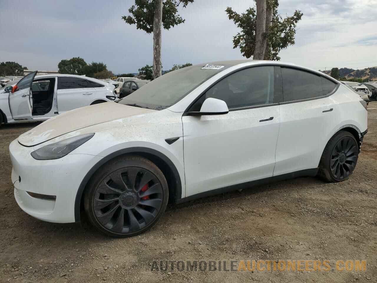 7SAYGDEF5PF963588 TESLA MODEL Y 2023