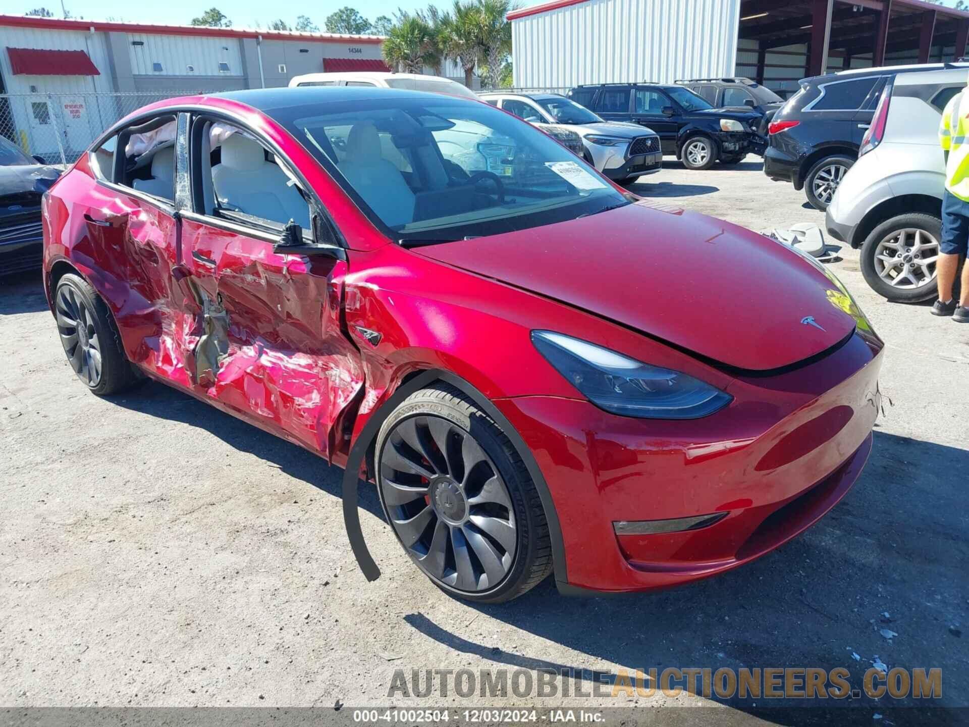 7SAYGDEF5RF044807 TESLA MODEL Y 2024