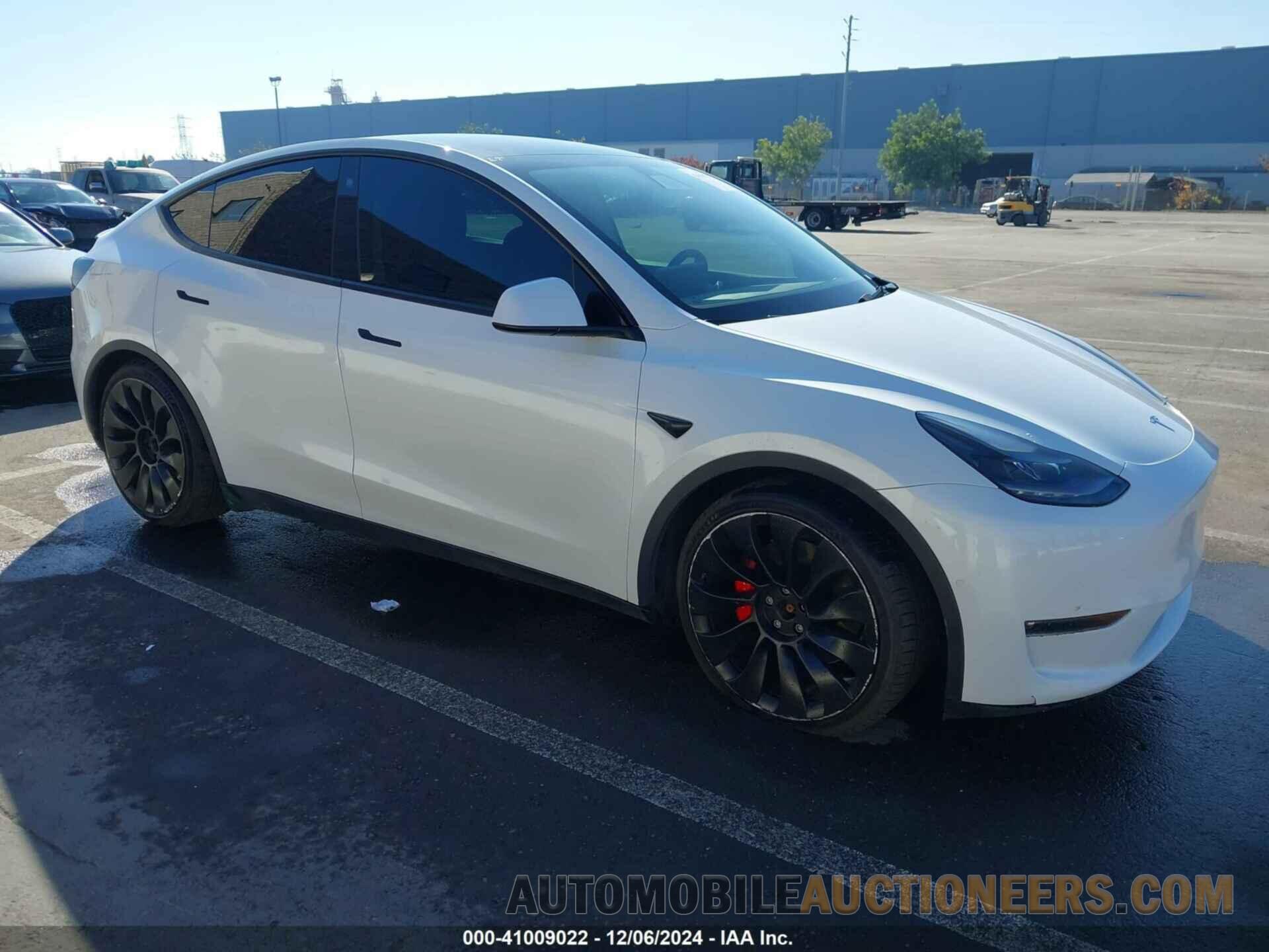 7SAYGDEF6NF340588 TESLA MODEL Y 2022