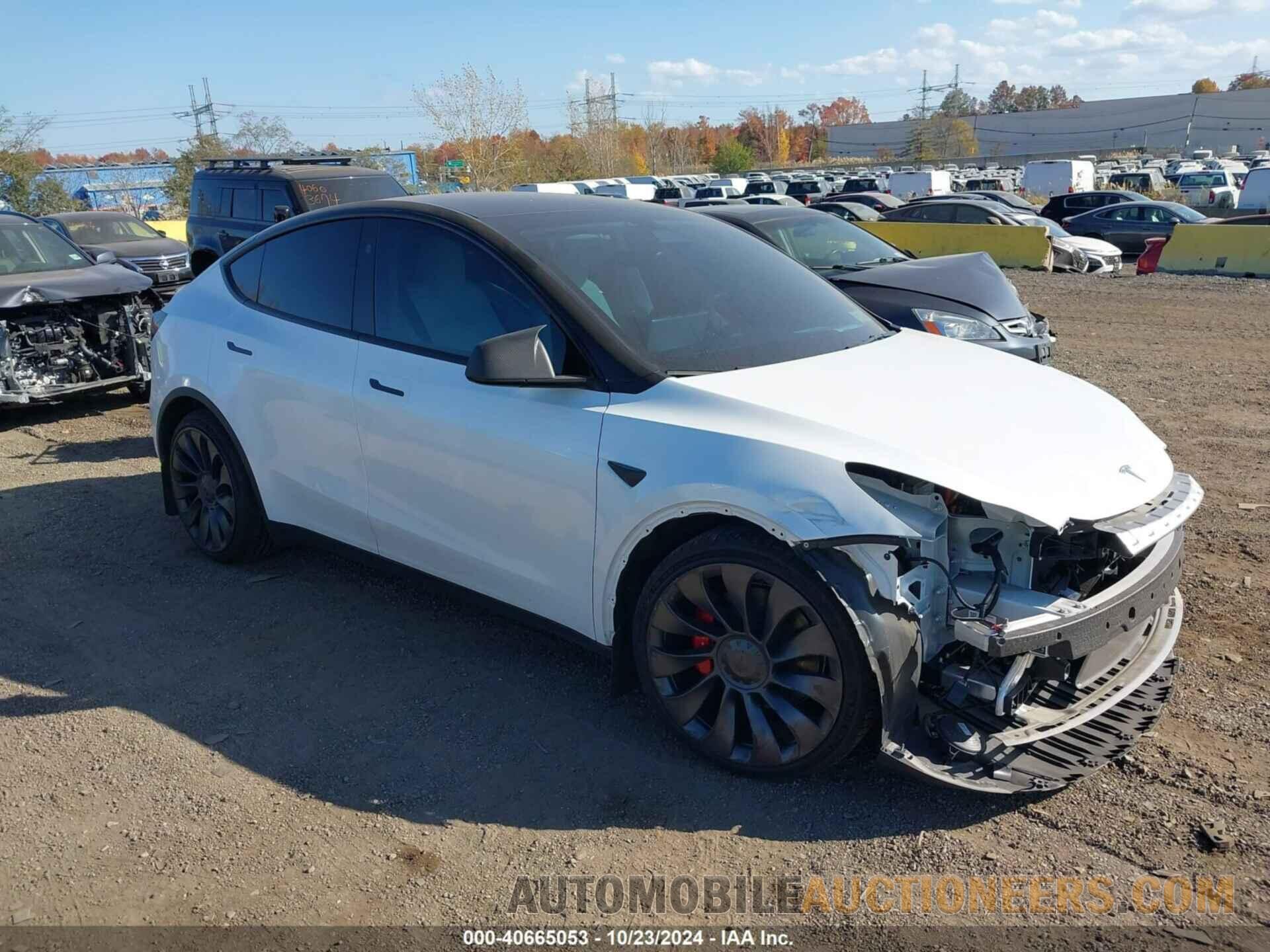 7SAYGDEF6RA262221 TESLA MODEL Y 2024