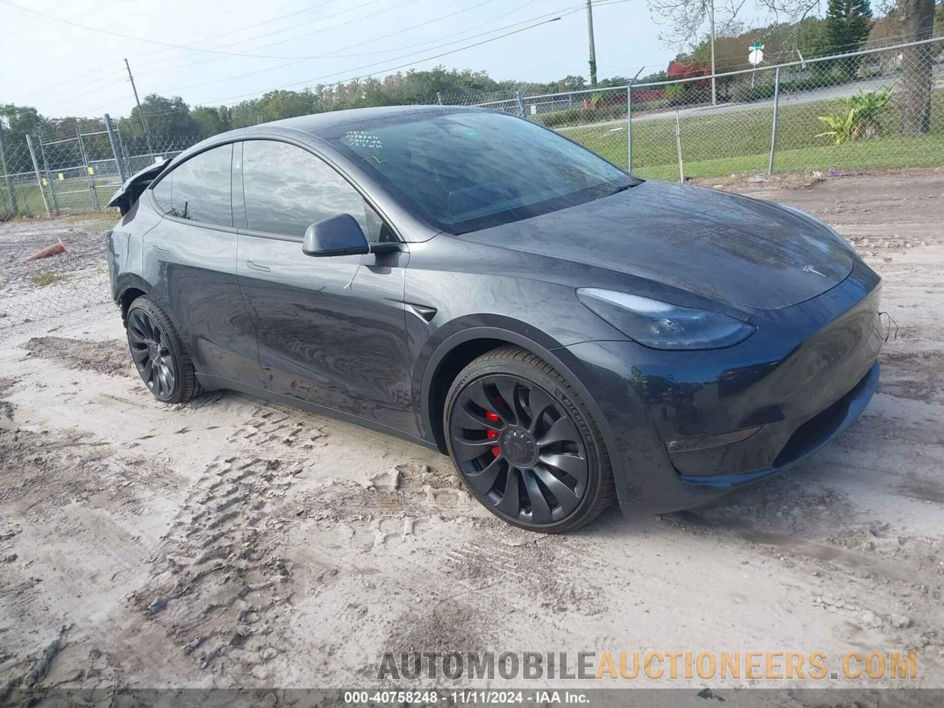 7SAYGDEF6RF022993 TESLA MODEL Y 2024