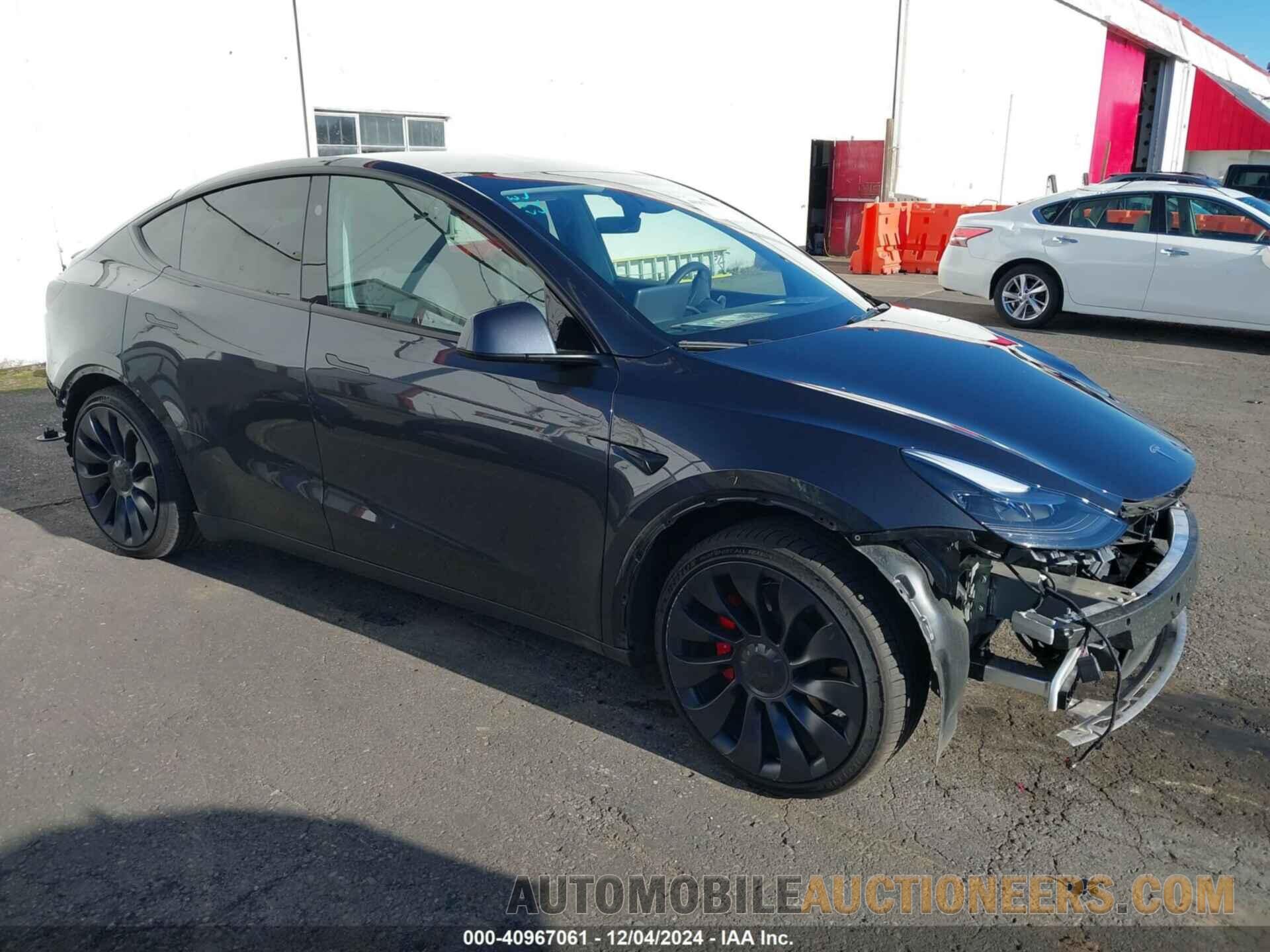 7SAYGDEF7RF047739 TESLA MODEL Y 2024